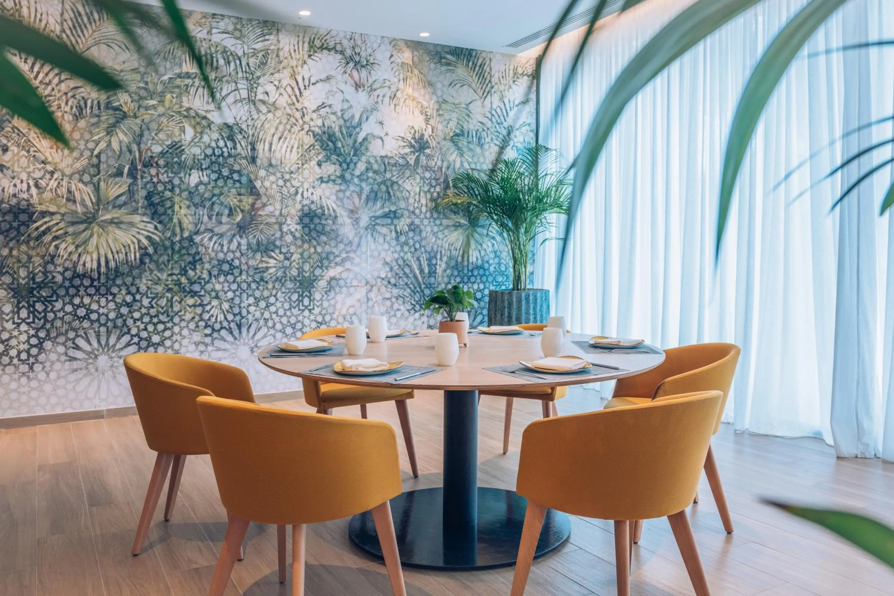 Restaurant/places to eat in Iberostar Waves Playa de Muro