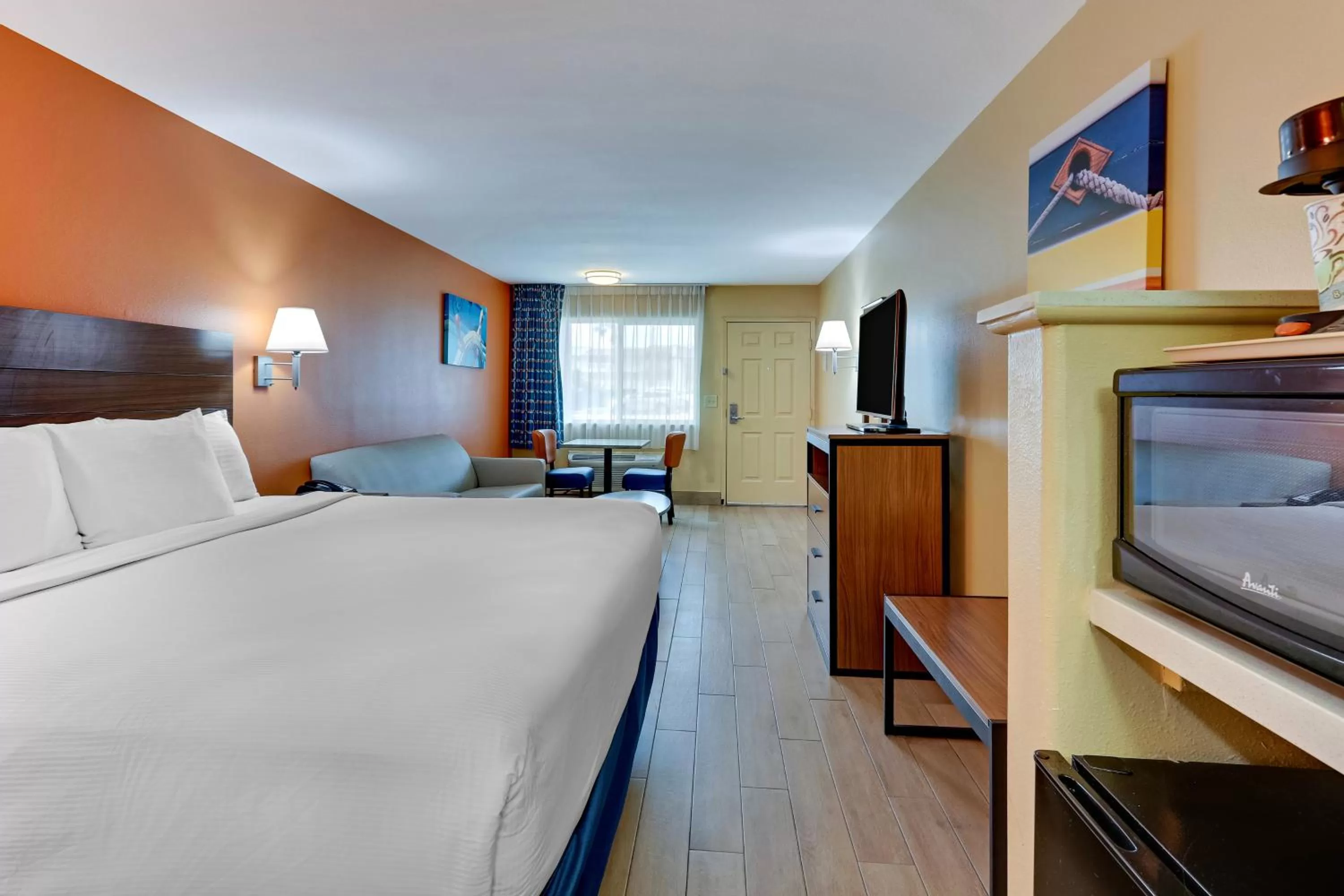 Bed in Captains Quarters Inn