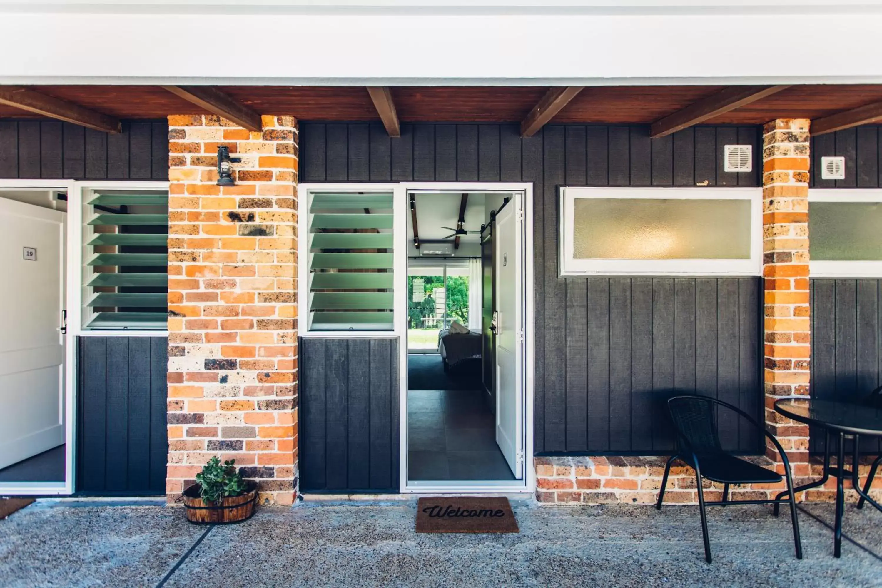 Superior Queen Room in The Lodge Bellingen Superior Queen Room in The Lodge Bellingen
