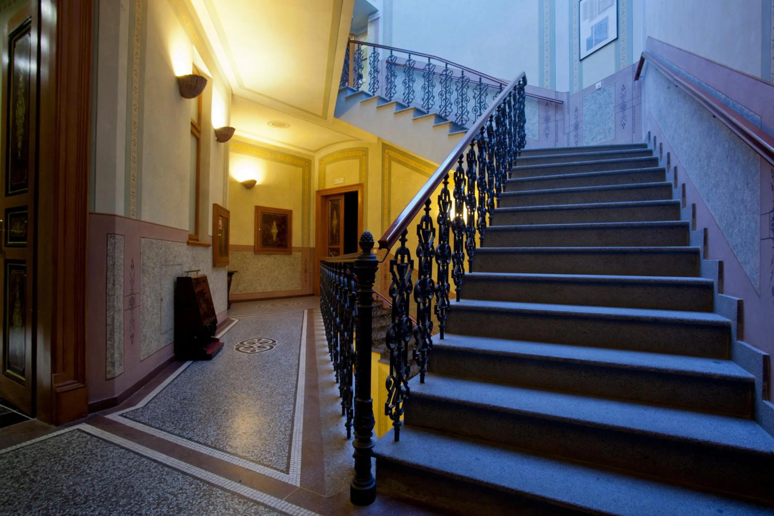 Decorative detail in Deminka Palace