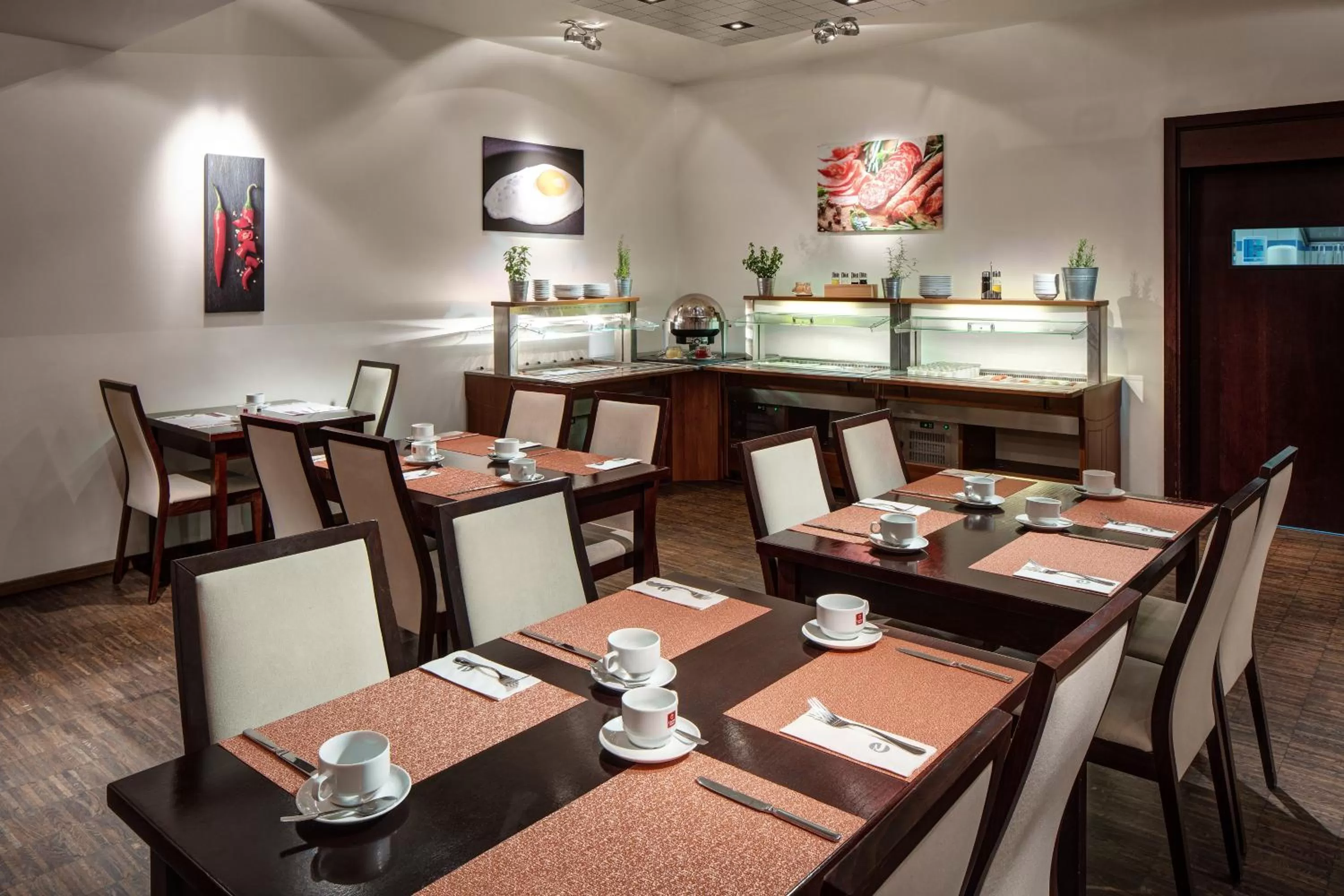 Restaurant/places to eat in Clarion Hotel Prague City