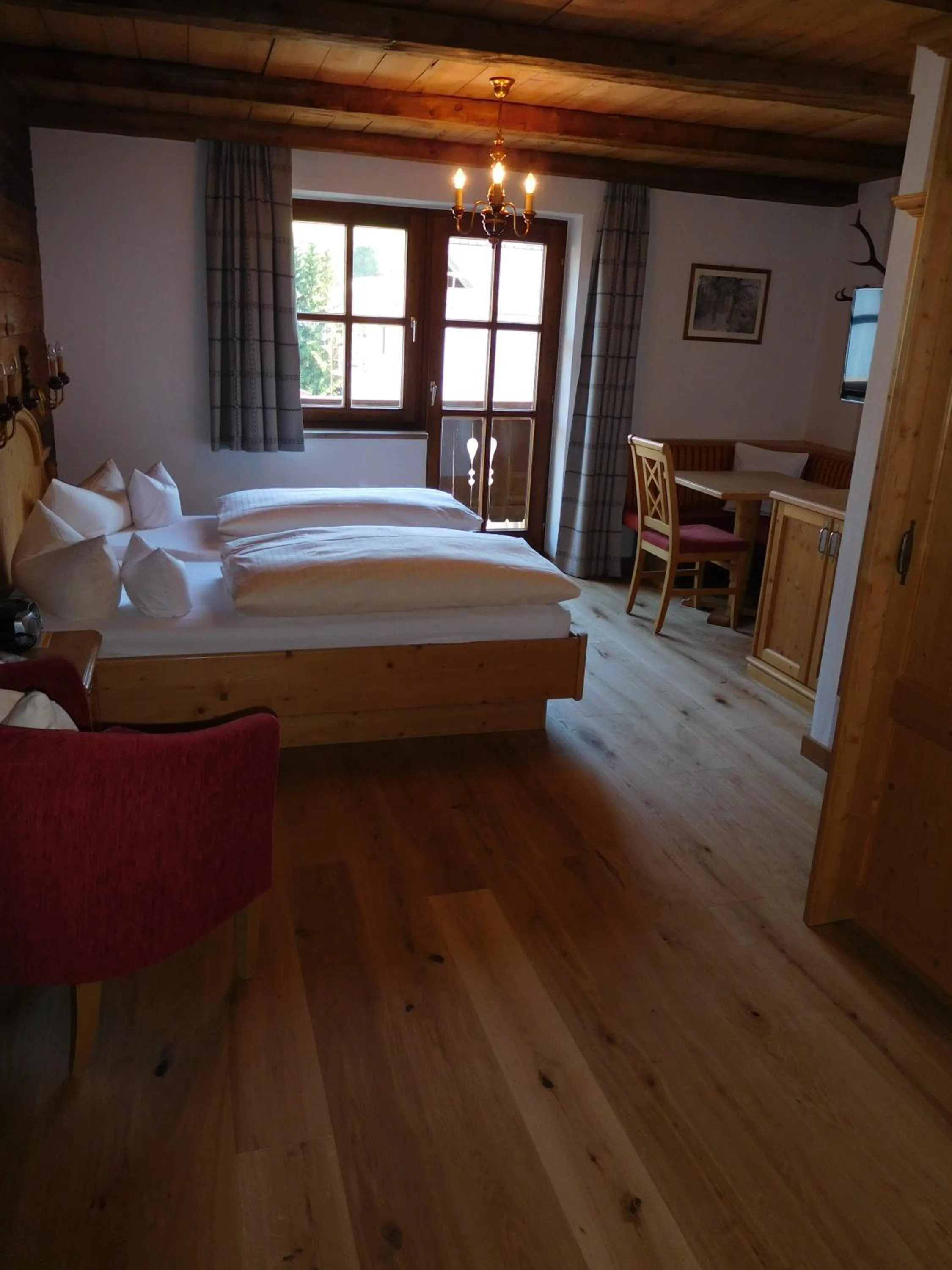 Bedroom, Bed in Hotel Kirchenwirt