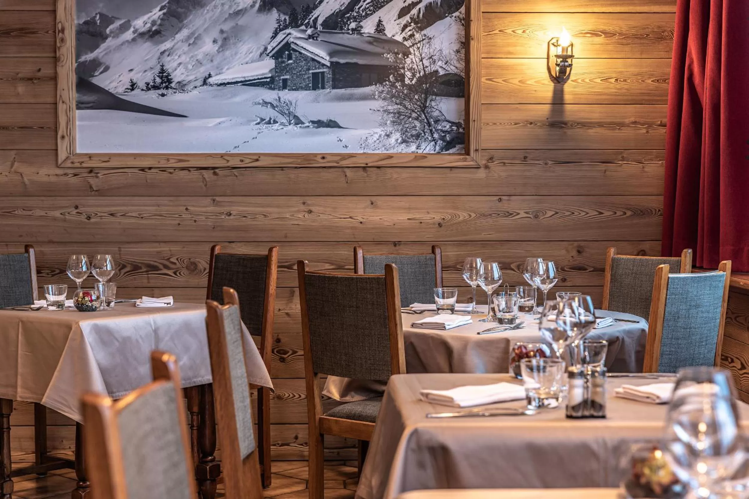 Restaurant/places to eat in Hotel Les Arolles