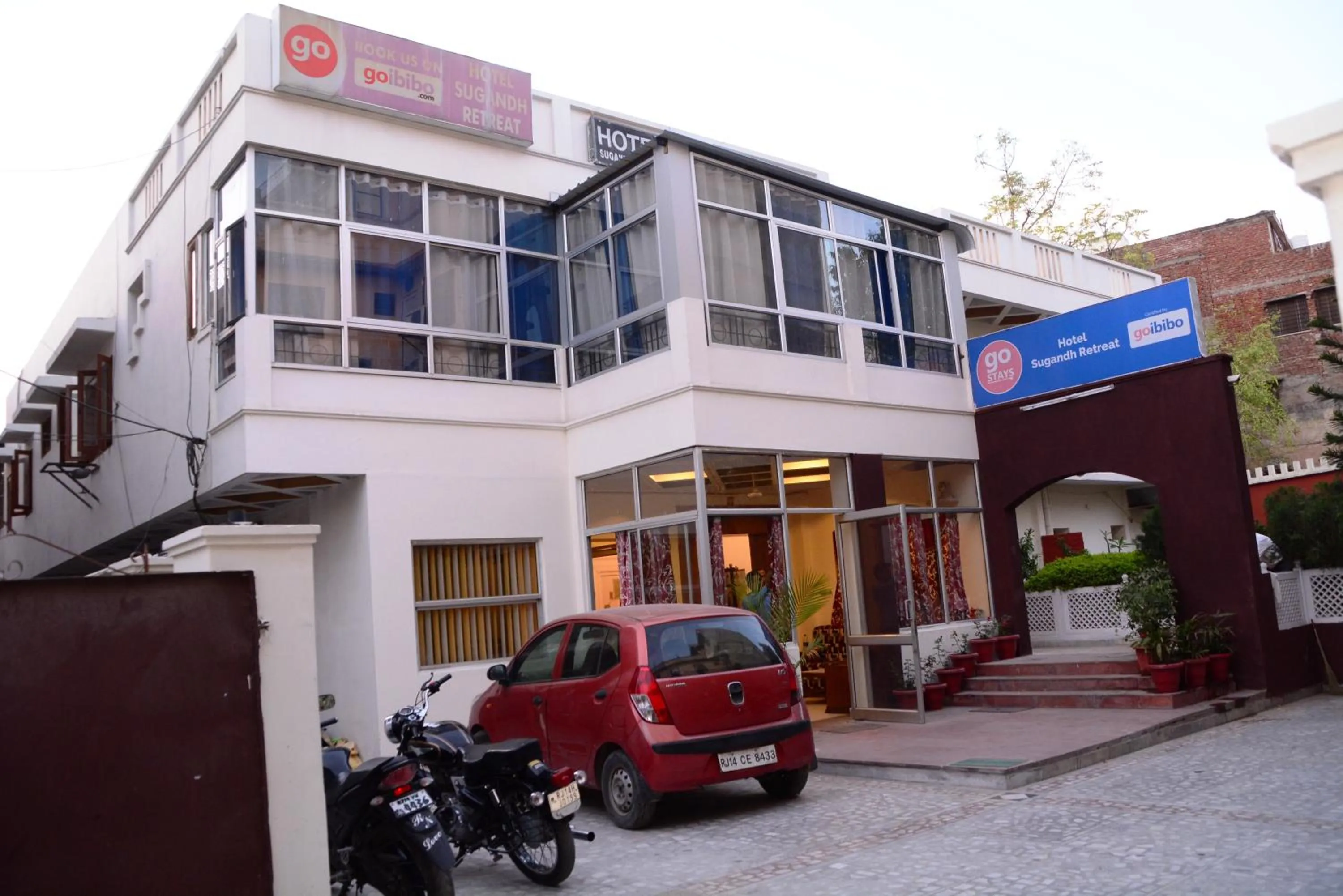 Property building in Hotel Sugandh Retreat- Near Sindhi Camp Bus station