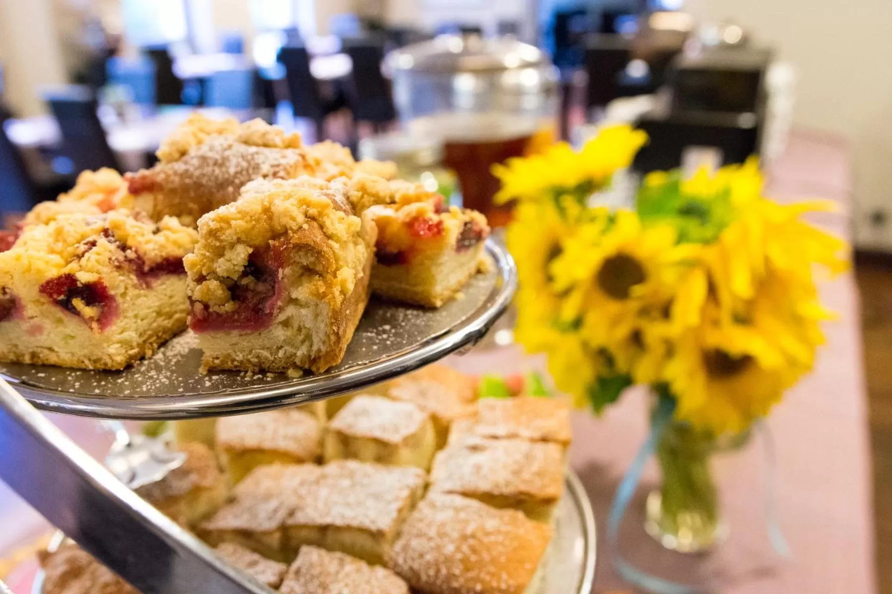 Food and drinks in Hotel Nowy Dwór Elizy blisko Sky Bridge