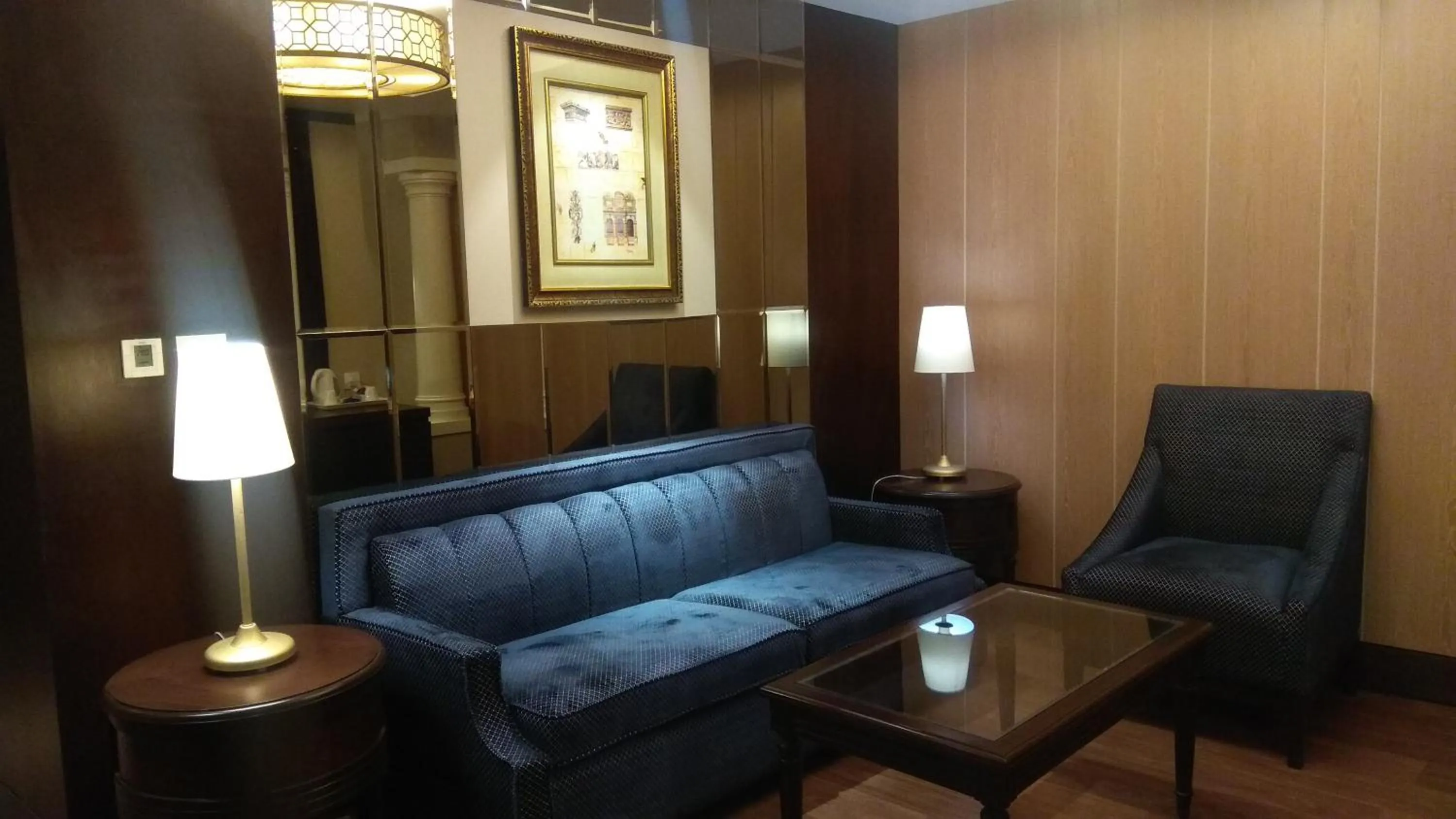 Living room in Park Plaza Jodhpur
