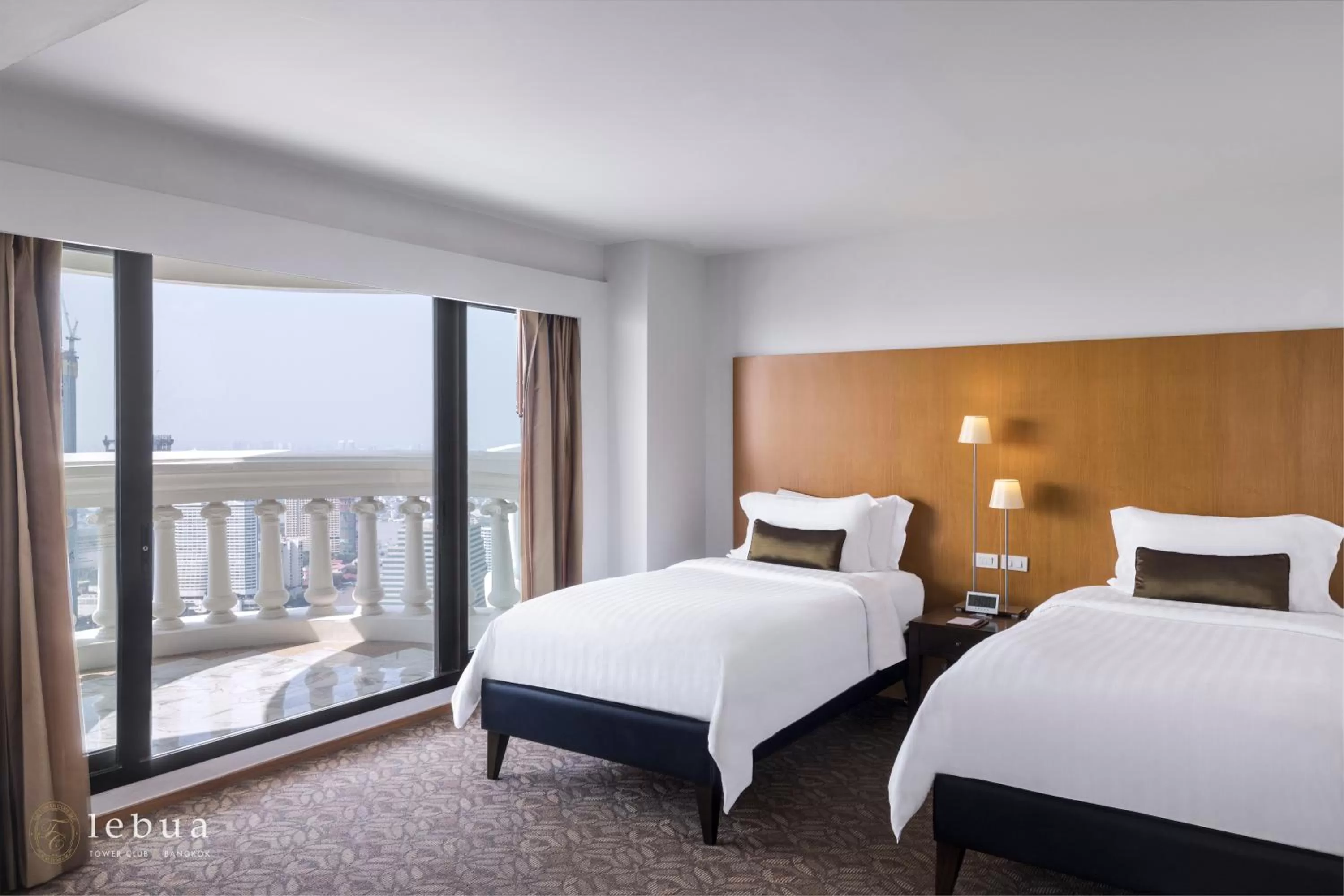 Bed in lebua at State Tower