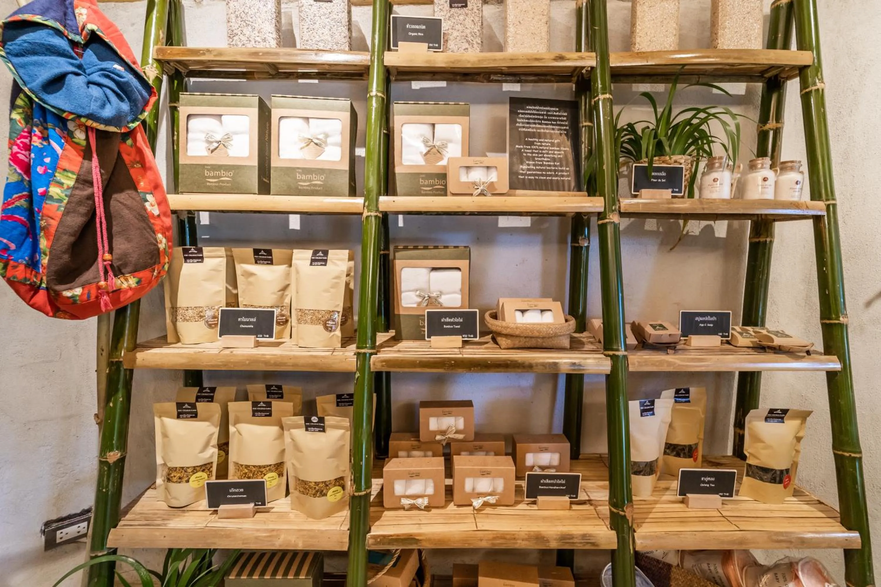 On-site shops in Phu Chaisai Chiang Rai Mountain Resort