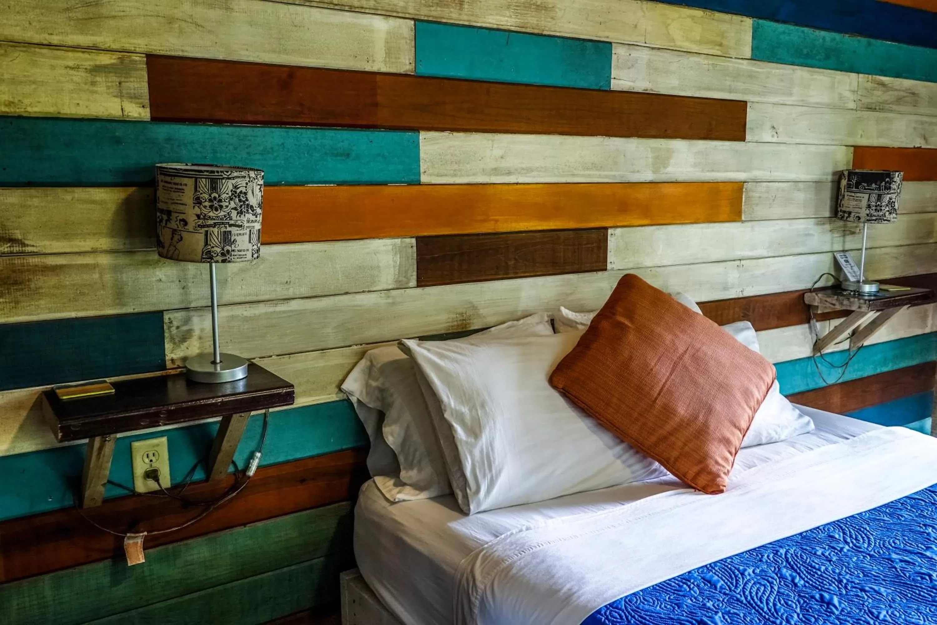 Bed in Surf Break at Paunch