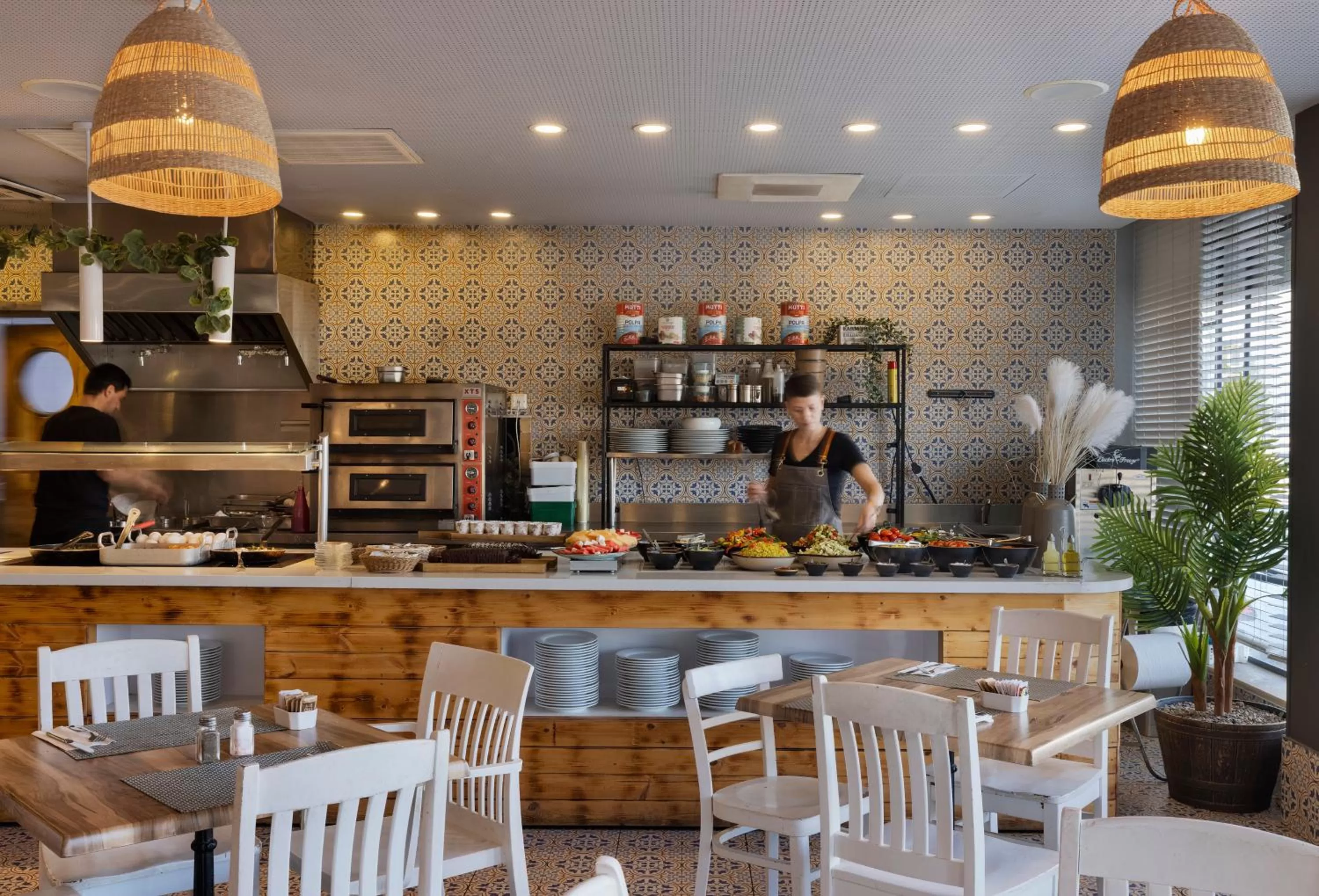 Restaurant/places to eat in Play Eilat Hotel