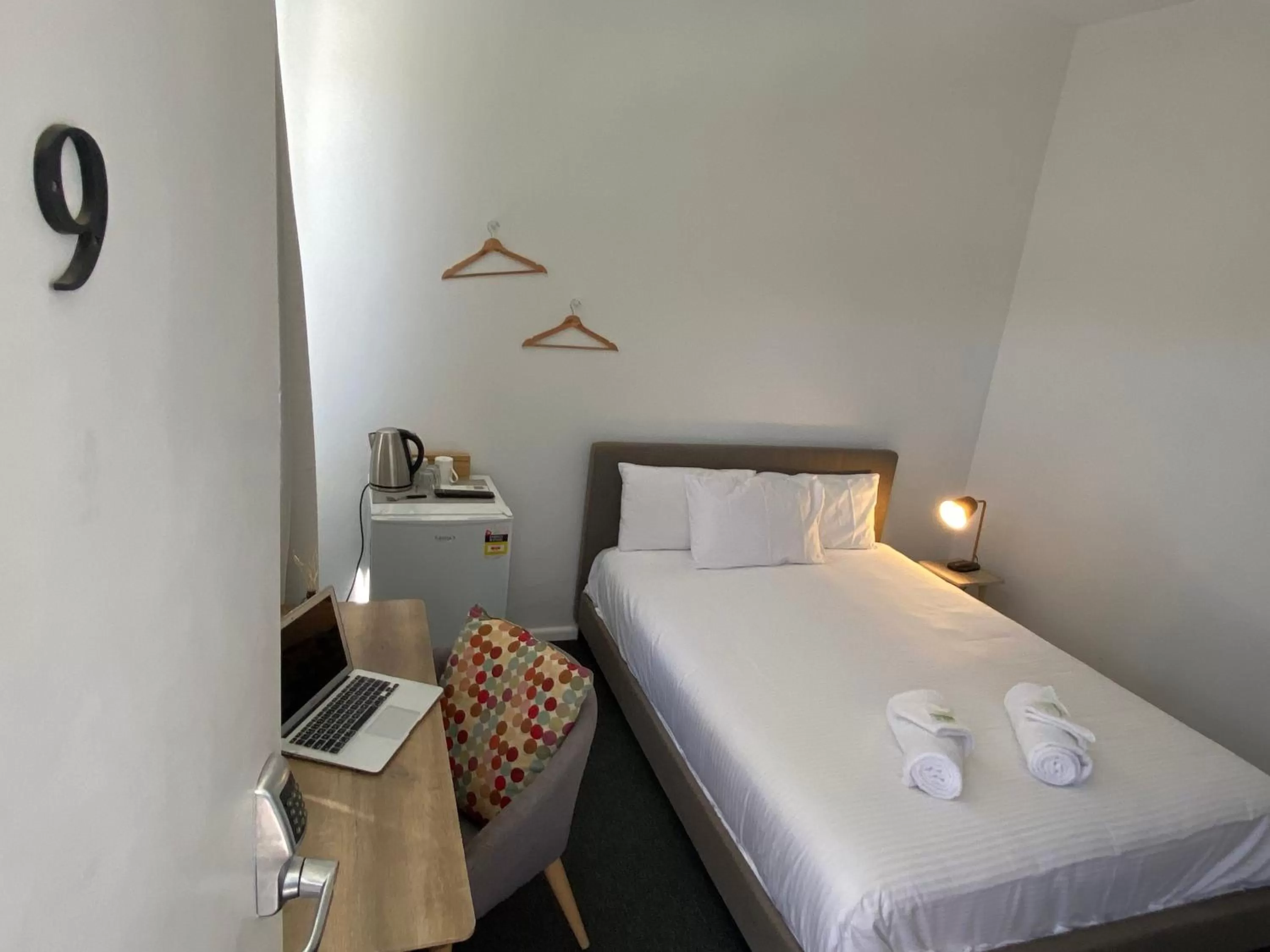 Bed in Central Motel Mudgee