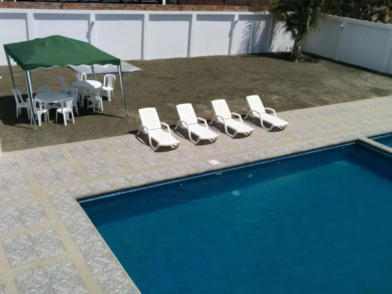 Swimming pool, Pool View in Manta Airport Hotel