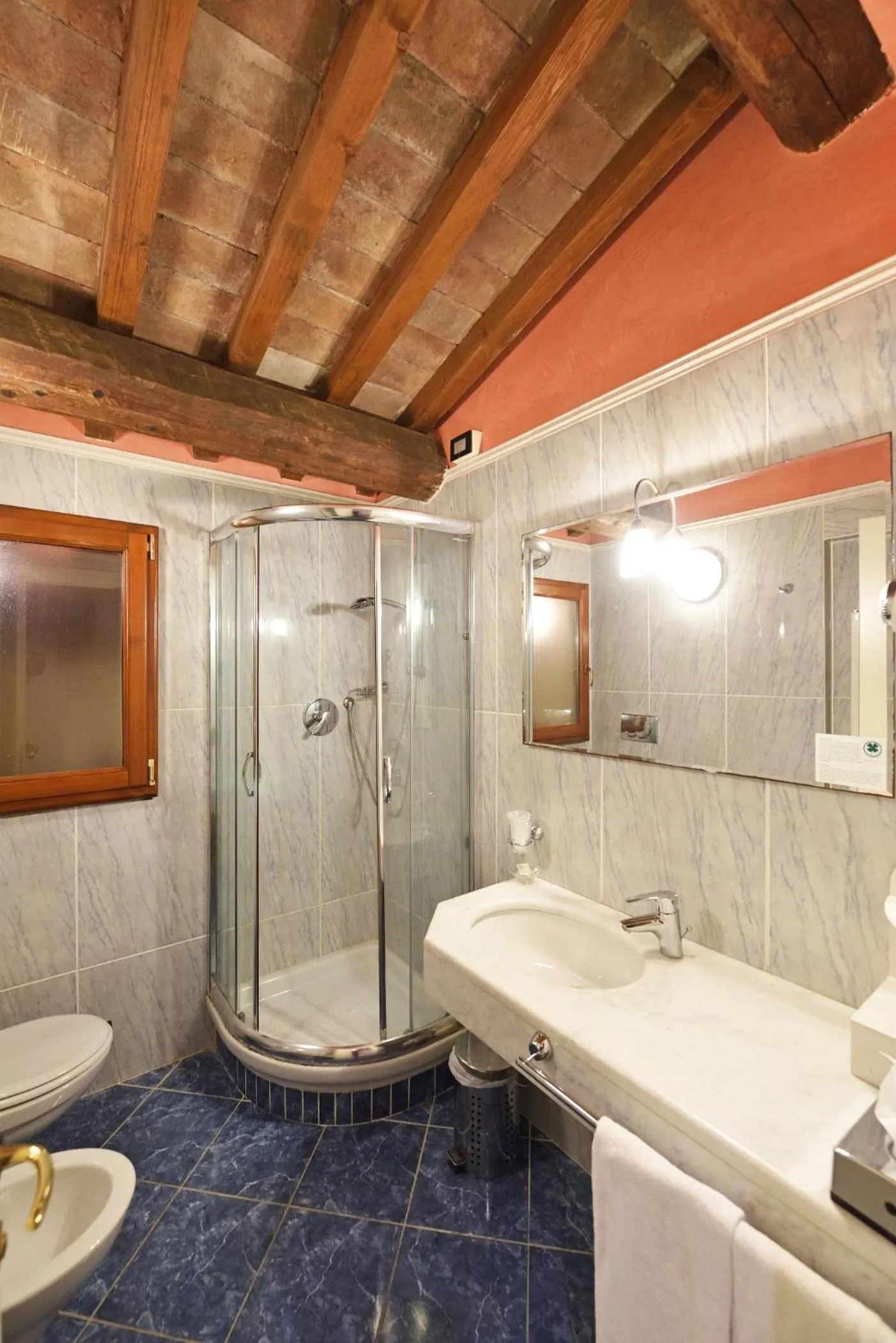 Bathroom in Relais La Corte di Cloris