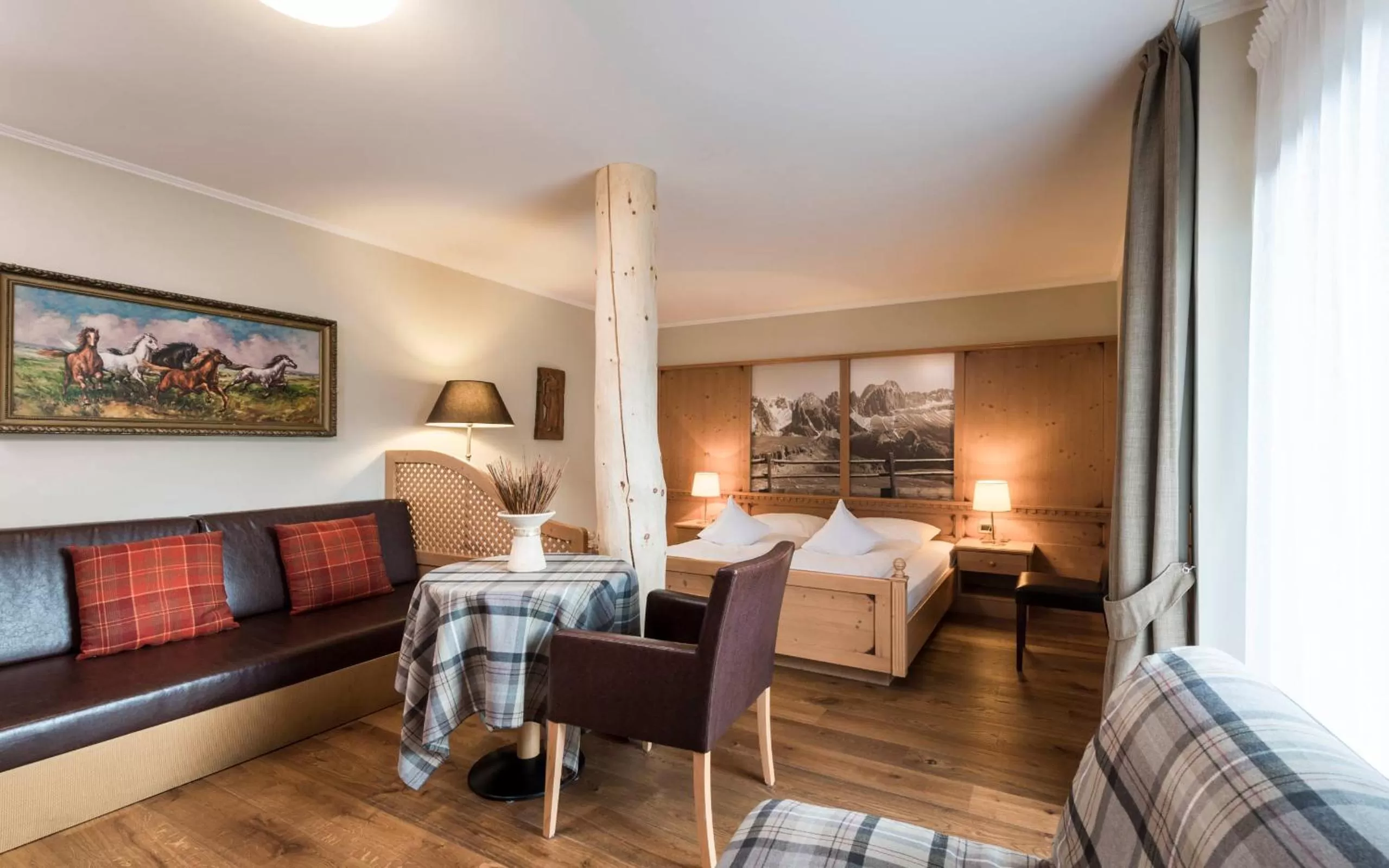 Living room, Bed in Eggentaler