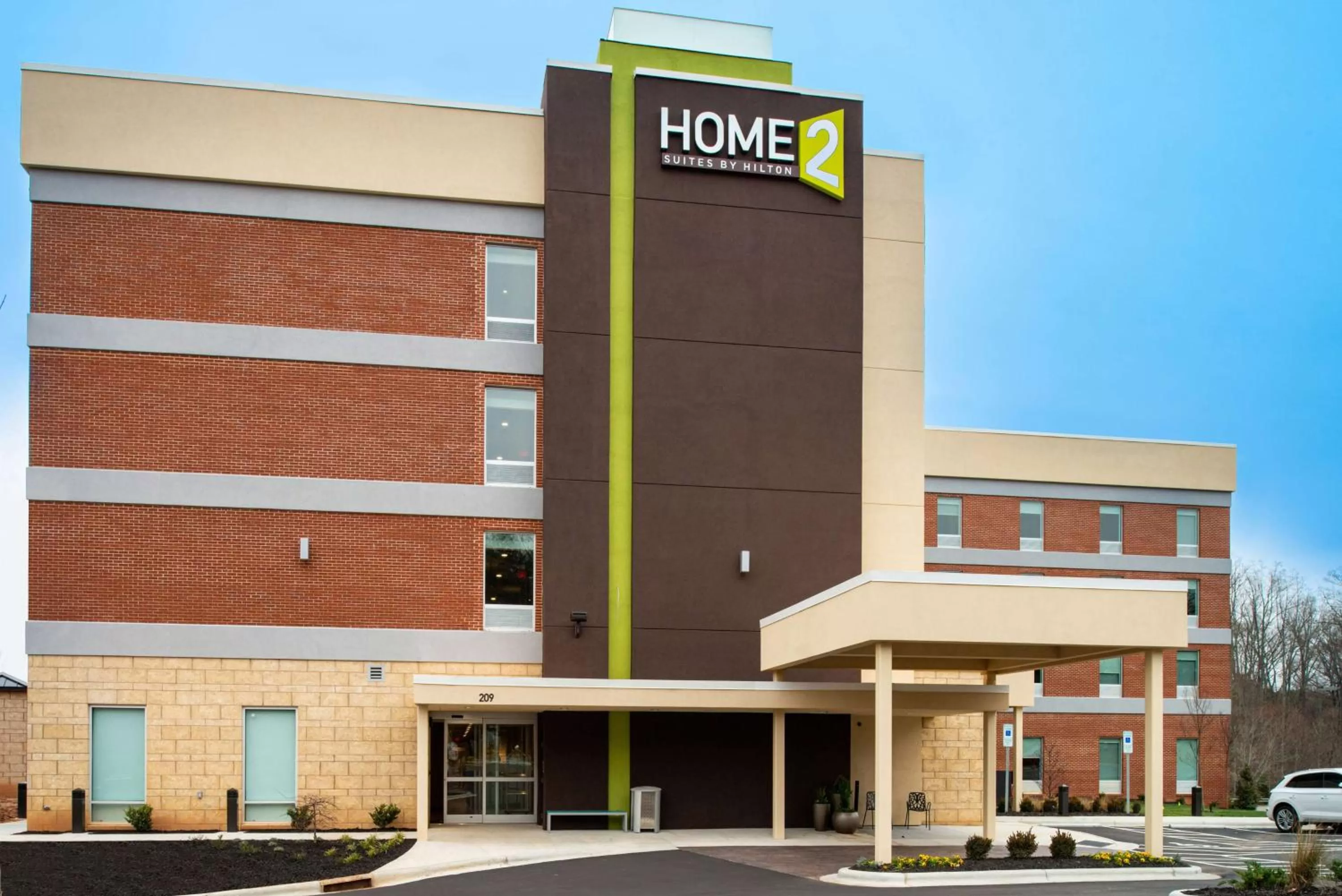 Property building in Home2 Suites By Hilton Charlotte Mooresville, Nc