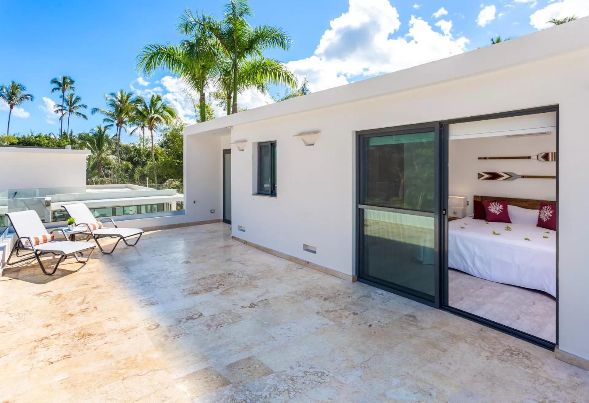 Photo of the whole room in Louisa Aparthotel