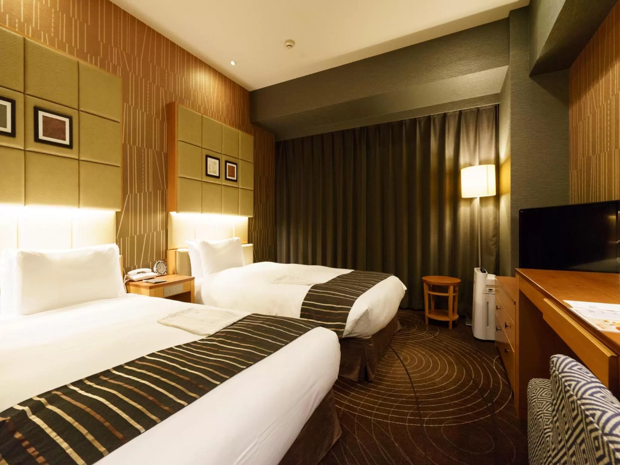 Bed in Sotetsu Fresa Inn Higashi Shinjuku