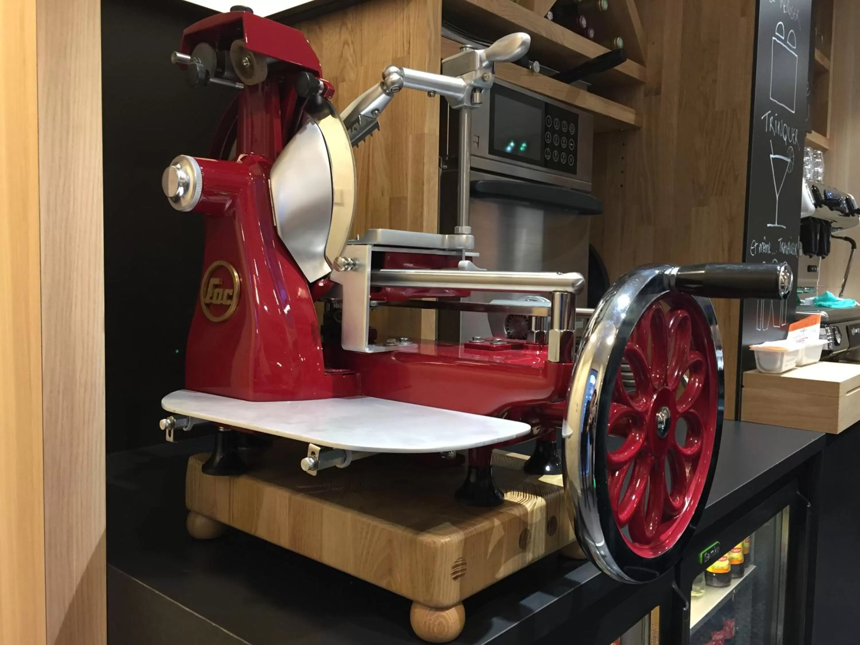 Lounge or bar in CAMPANILE PARIS - Clichy Centre