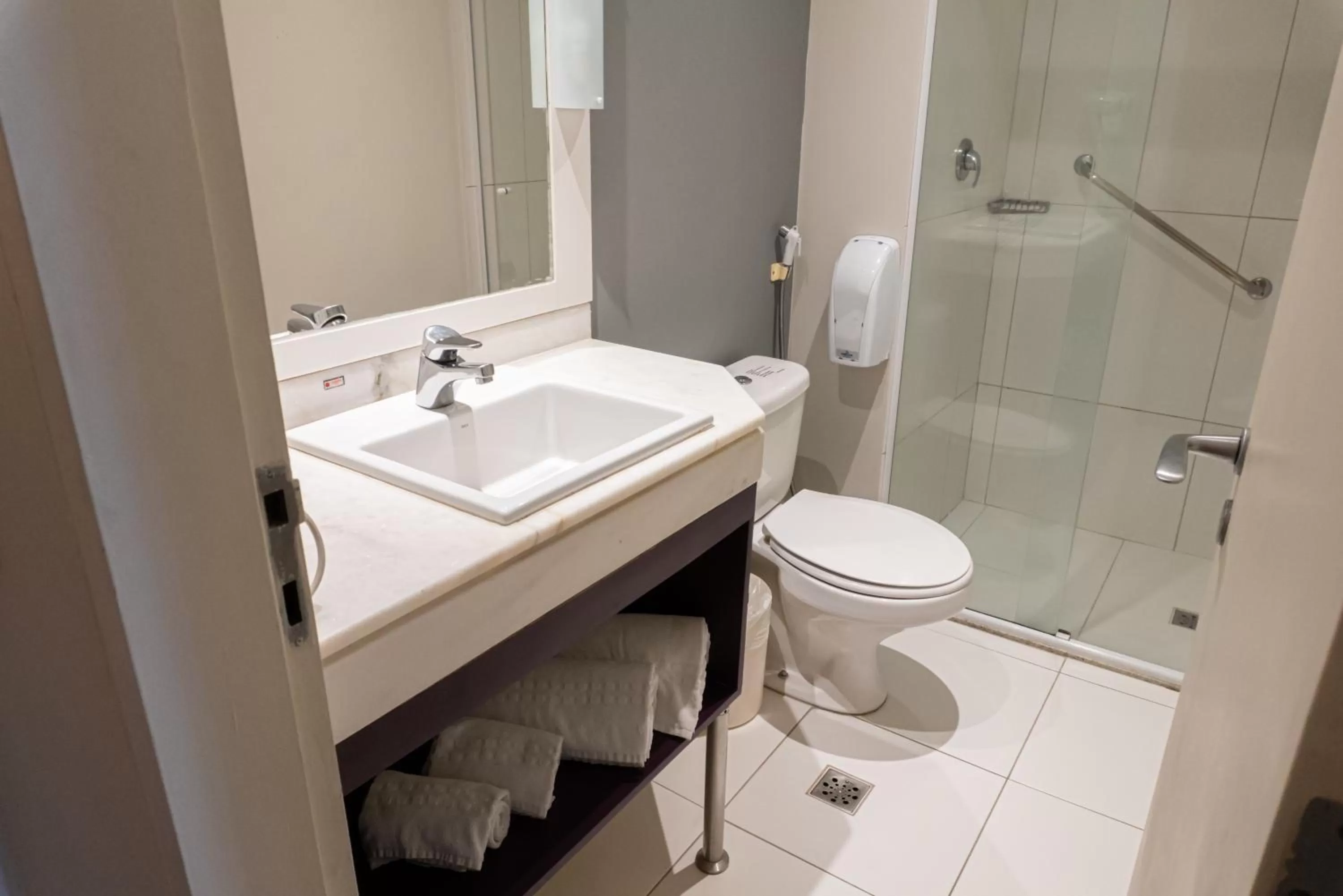 Toilet in Quality Faria Lima