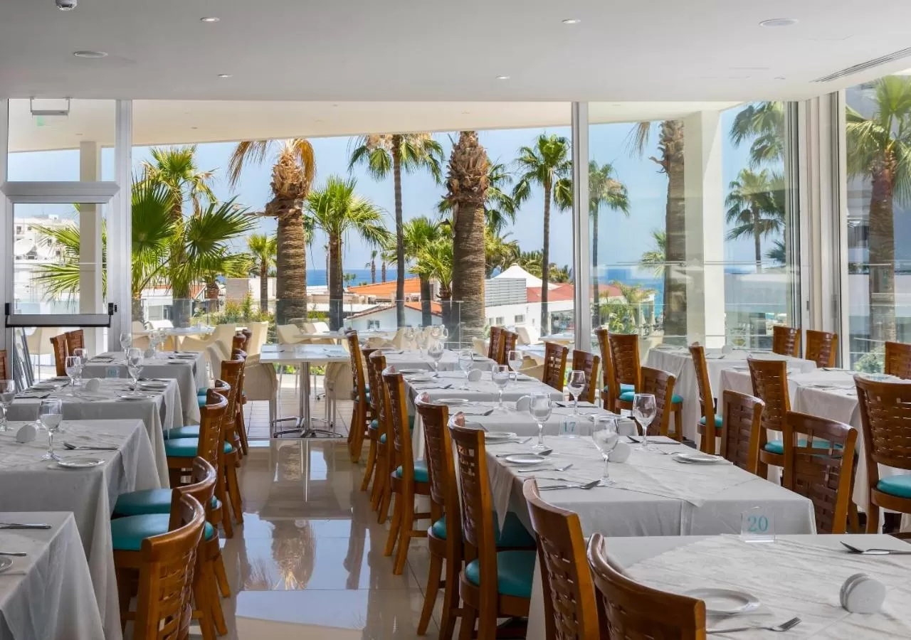Restaurant/places to eat in Tsokkos Protaras Beach Hotel
