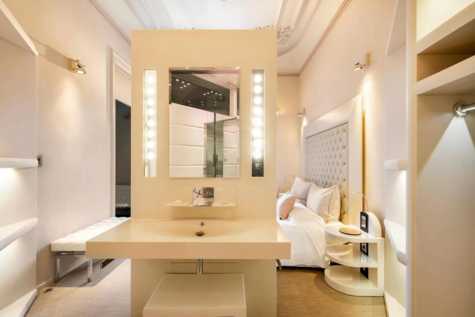 El Palauet Modernist Suites Barcelona