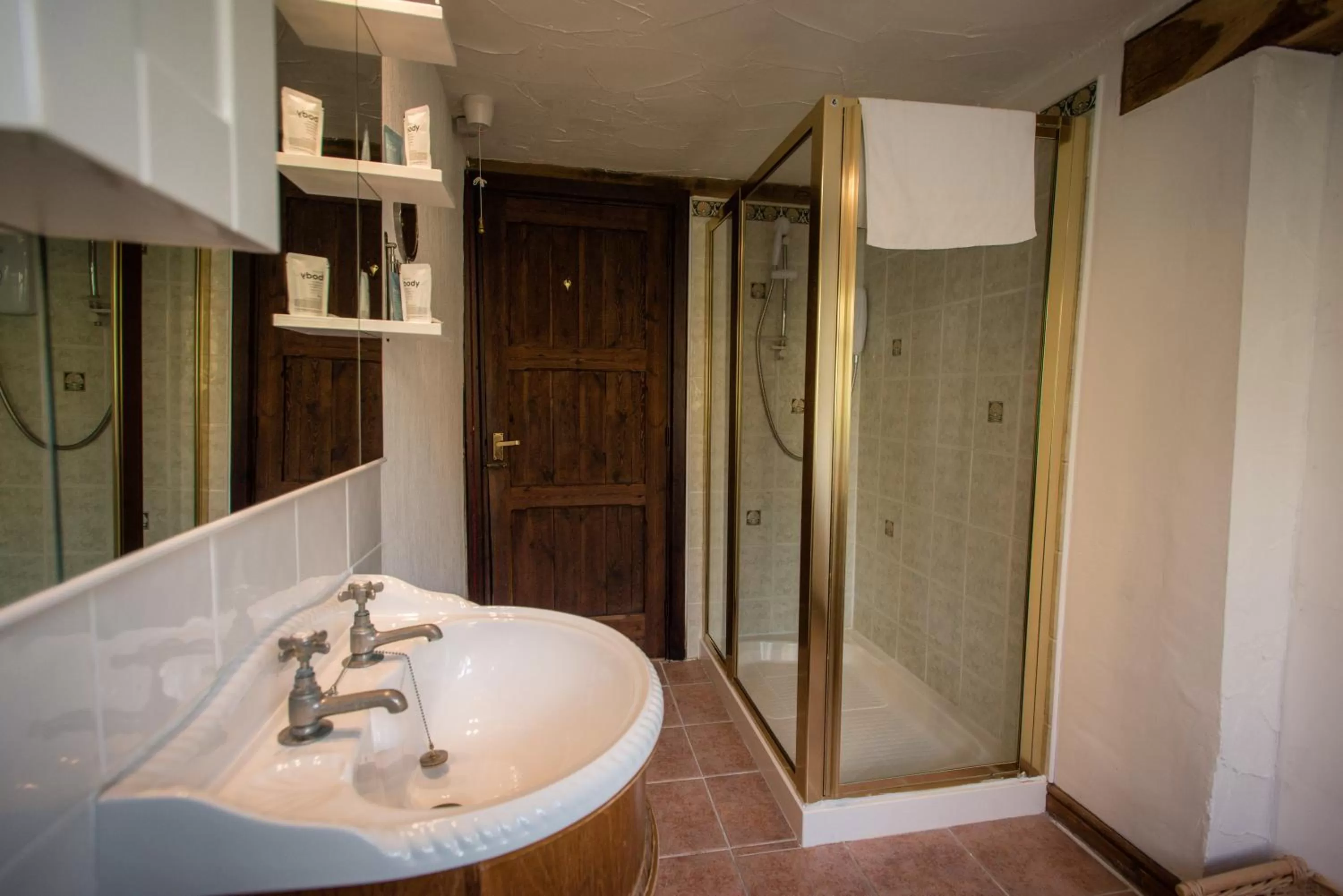 Bathroom in The Royal Arms Hotel Room Only