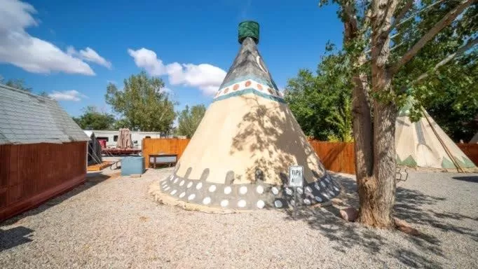 OK RV Park Family Tipi OK1