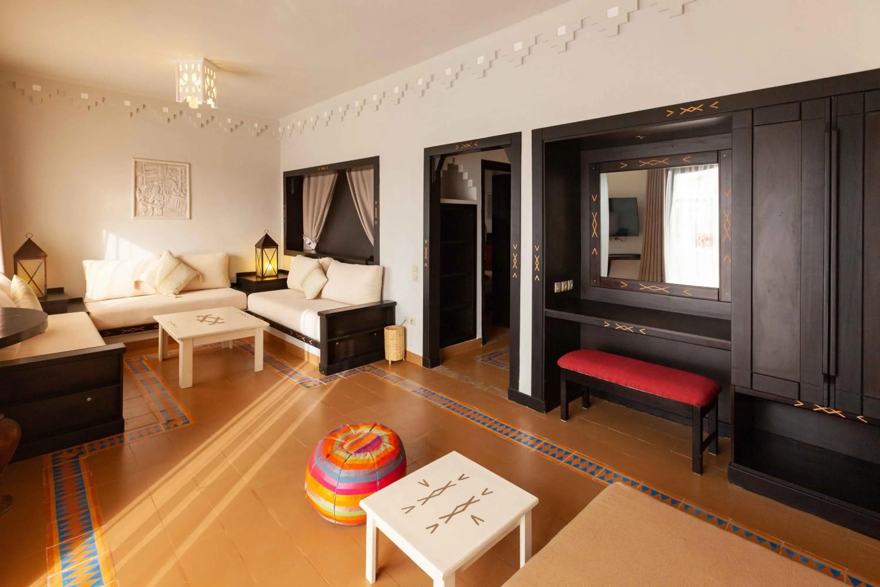 Living room, Bed in Borjs Hotel Suites & Spa