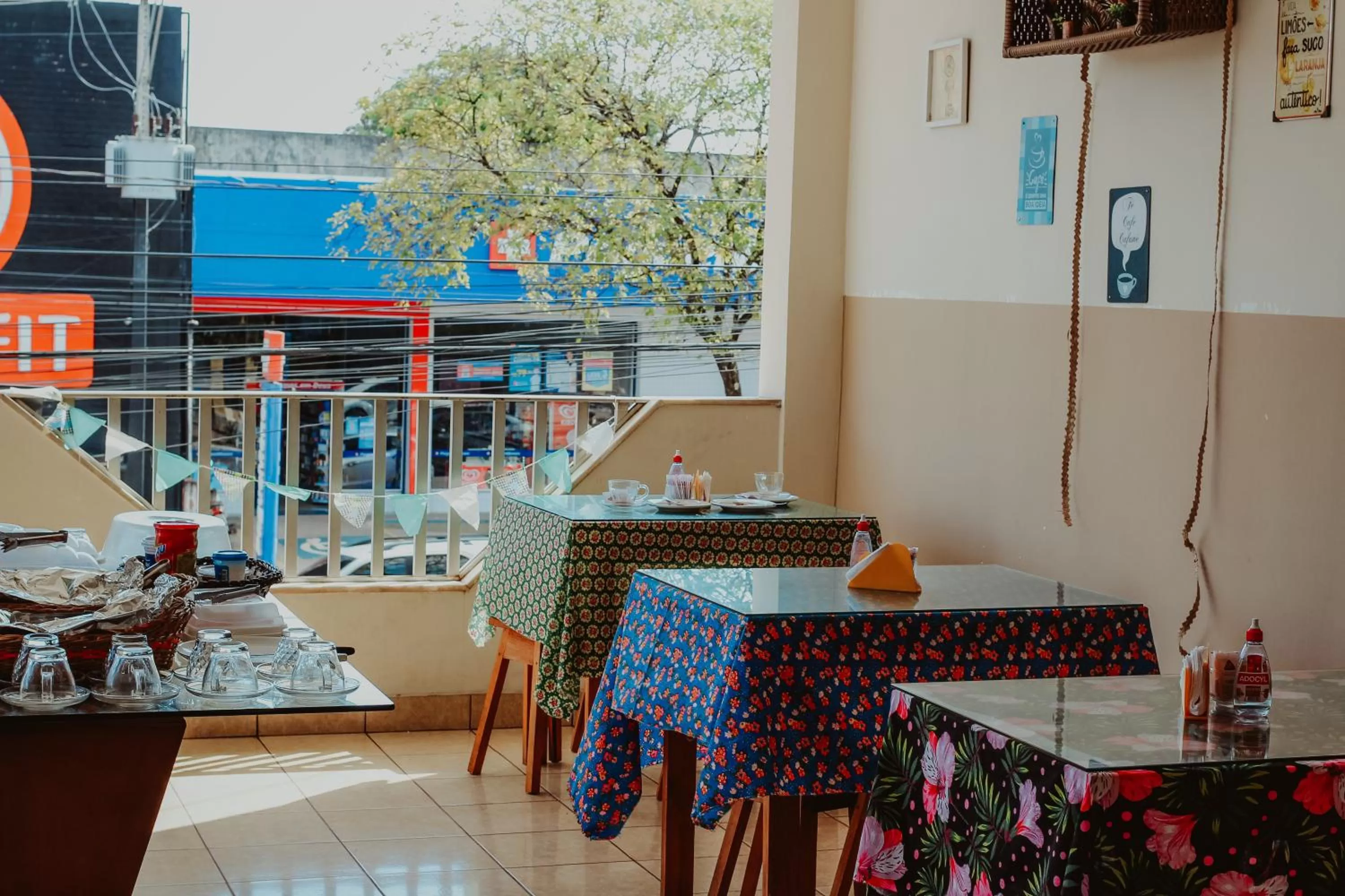 Restaurant/Places to Eat in Pousada Casa do Ivo Santarém