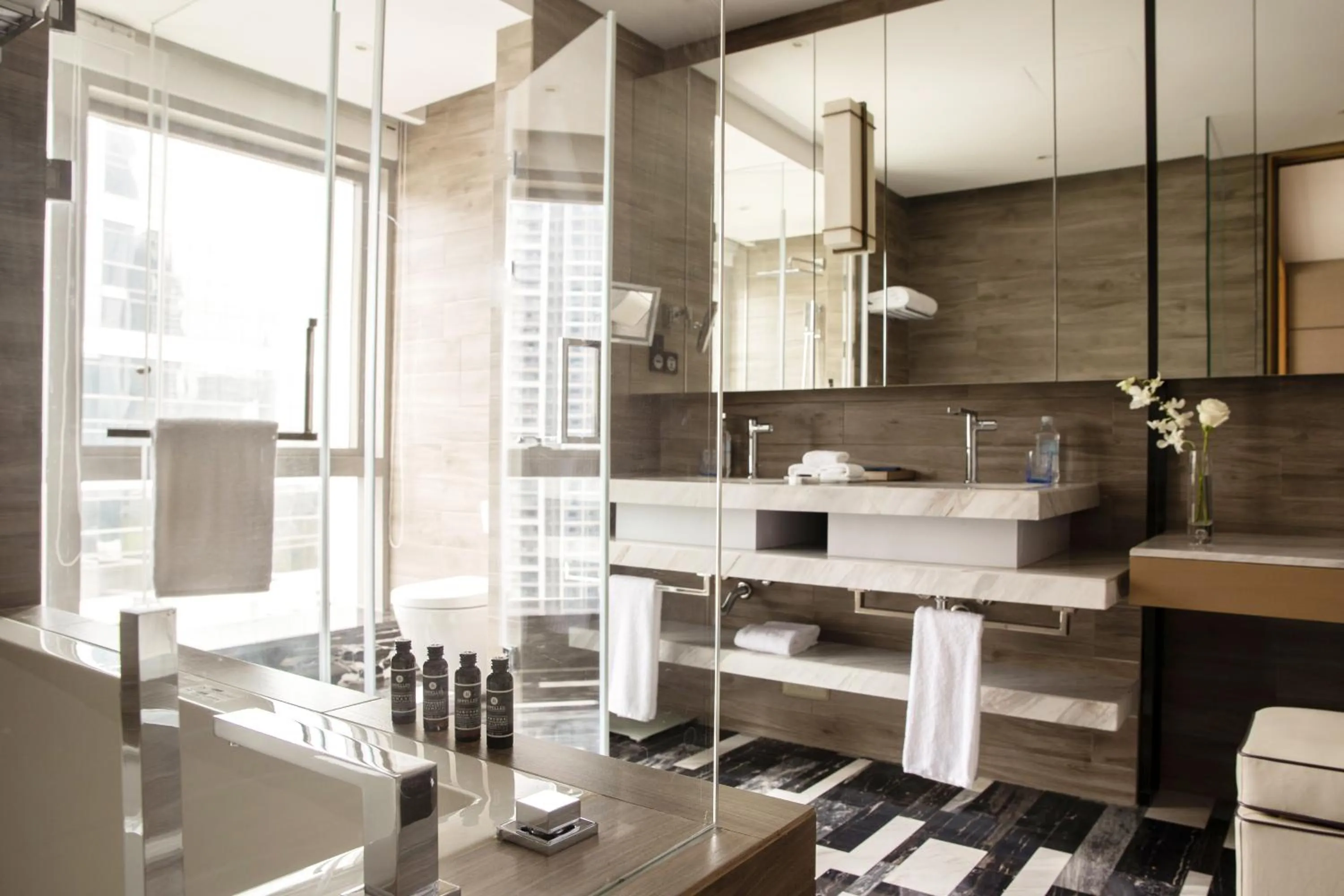 Toilet in Jumeirah Living Guangzhou