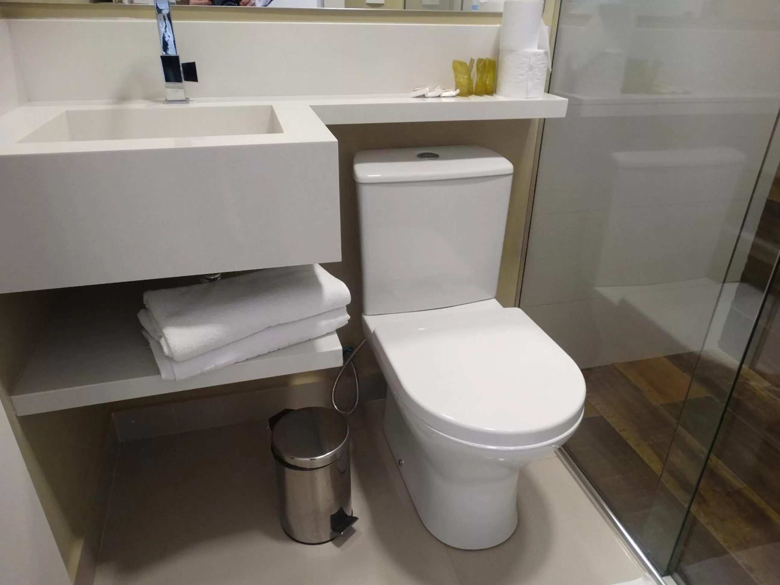 Bathroom in Cynn Hotels