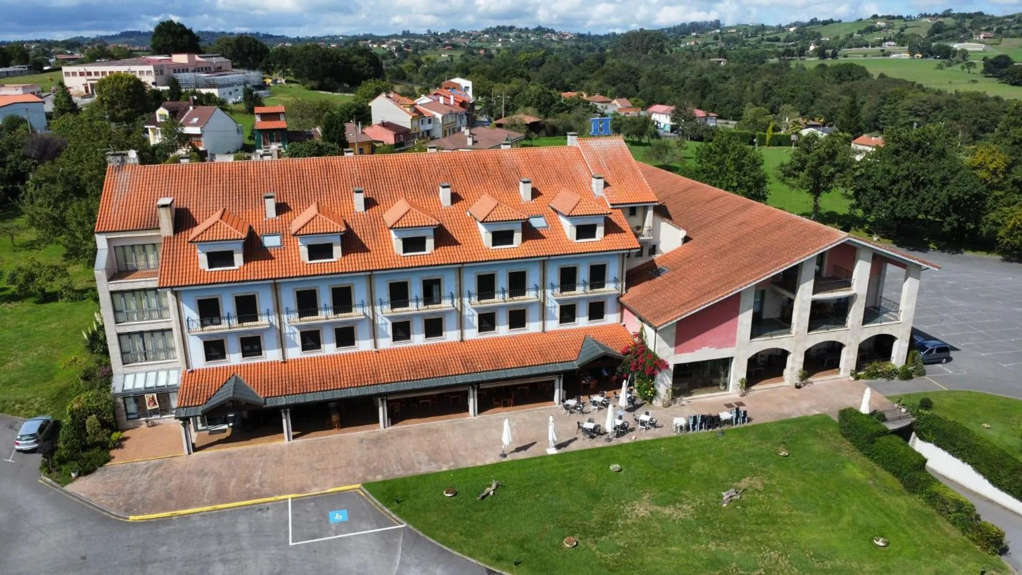 Property building in Hotel Cristina