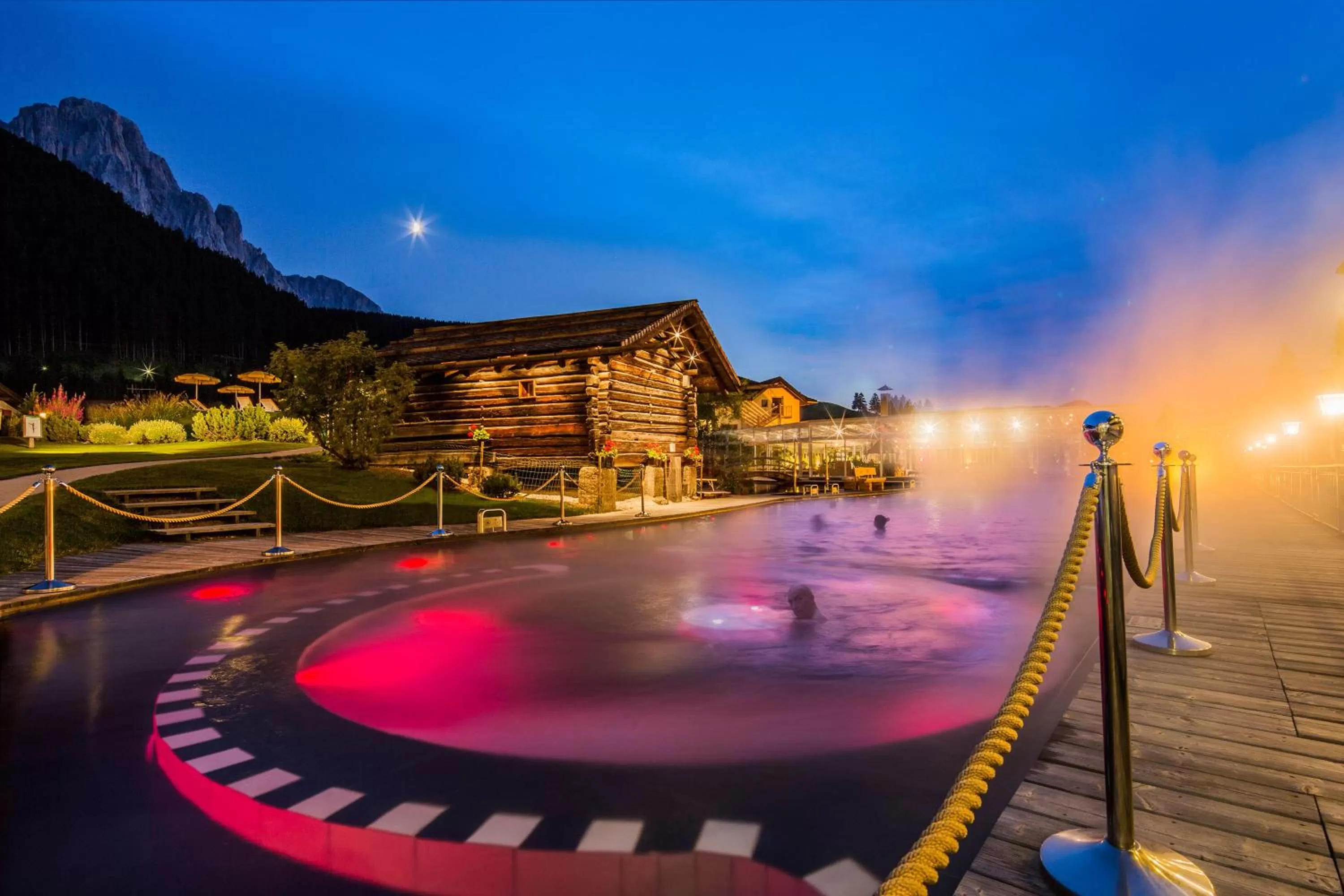 Swimming pool in Hotel Alpenroyal - The Leading Hotels of the World