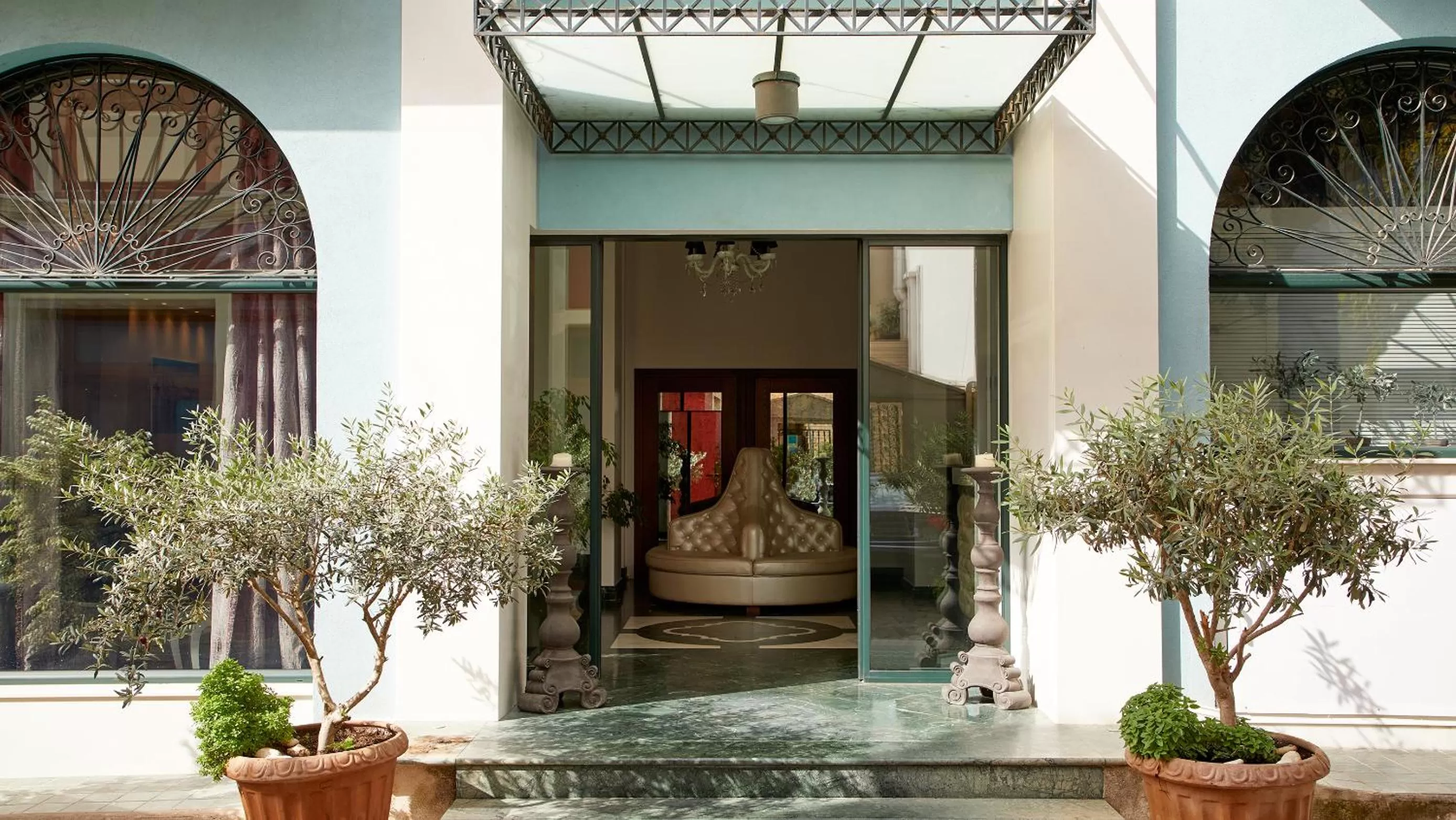 Facade/entrance in Dioni Boutique Hotel