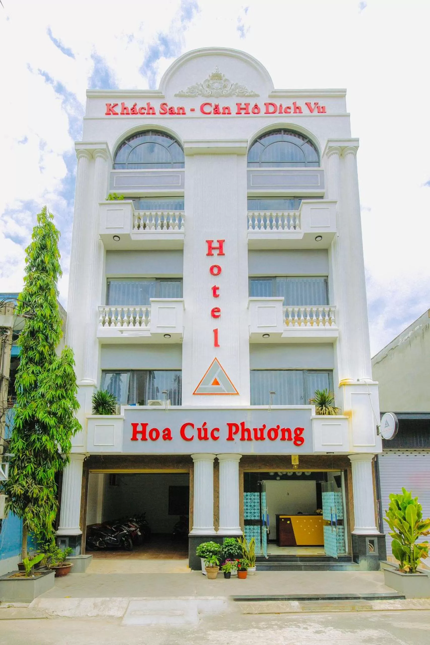Property building in Hotel Hoa Cúc Phương Dĩ An - Bình Dương