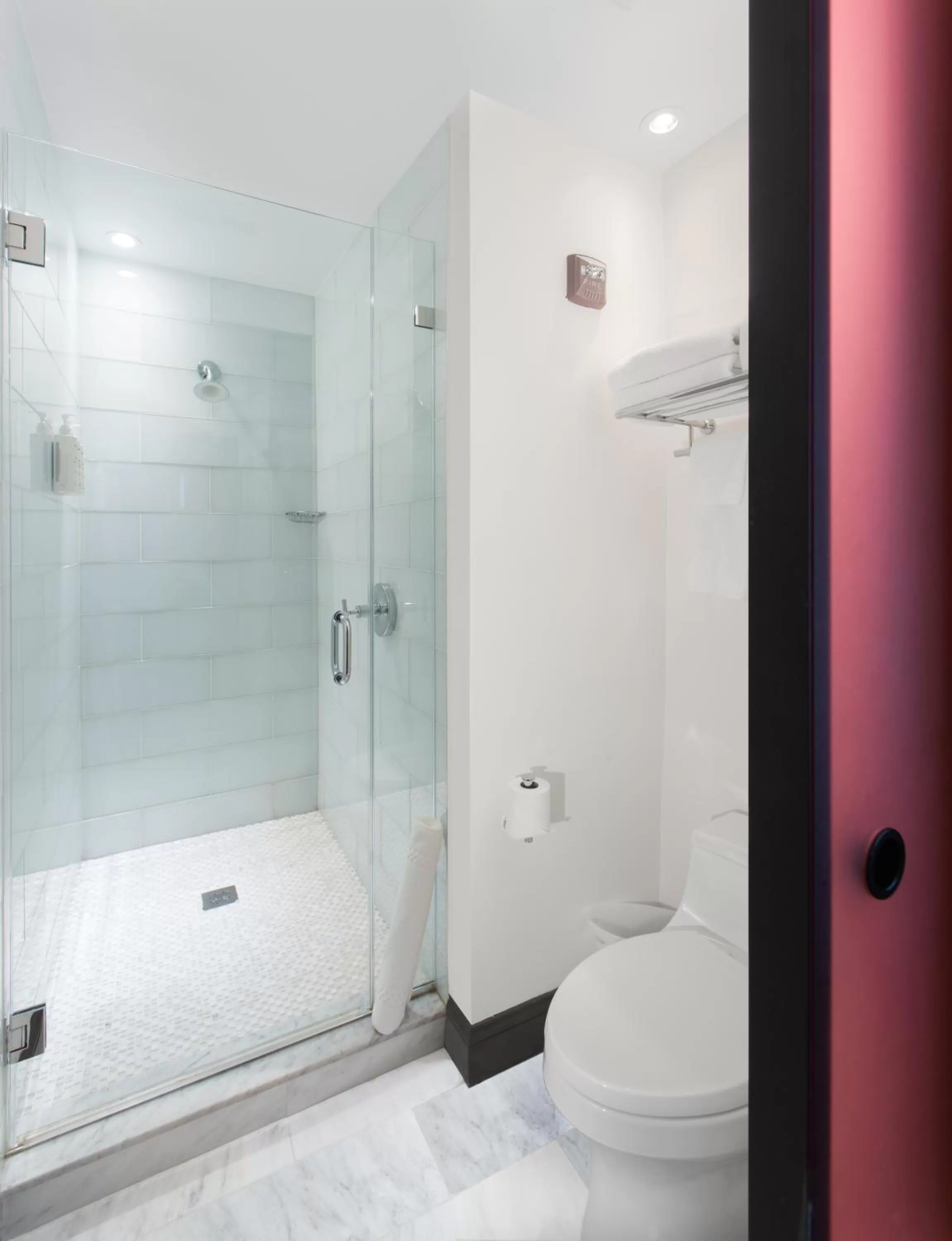 Bathroom in The Poppy Georgetown Guesthouse and Gardens