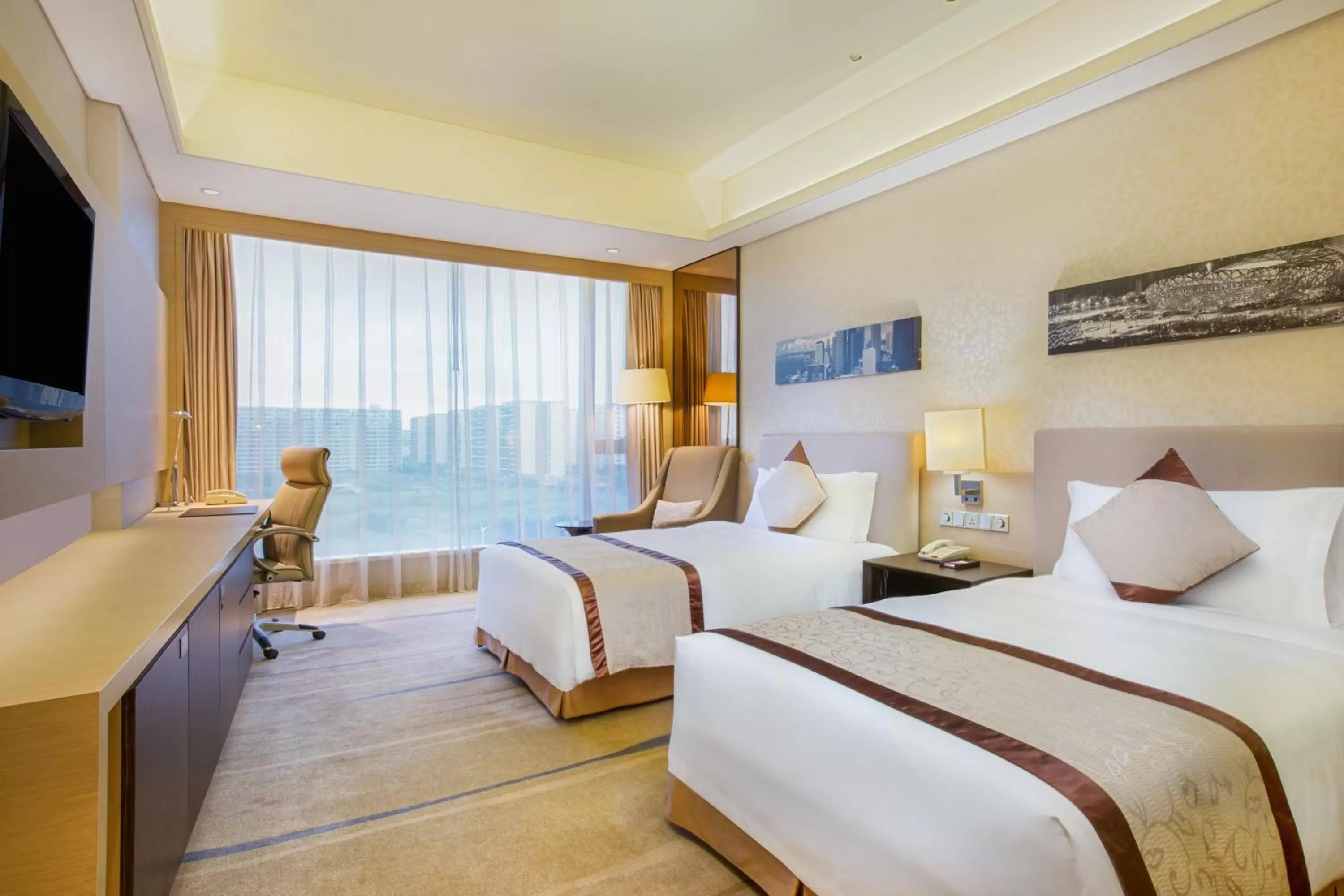 Photo of the whole room, Bed in Crowne Plaza Guangzhou Huadu by IHG - Free Shuttle bus between hotel to Exhibition Center During Canton Fair