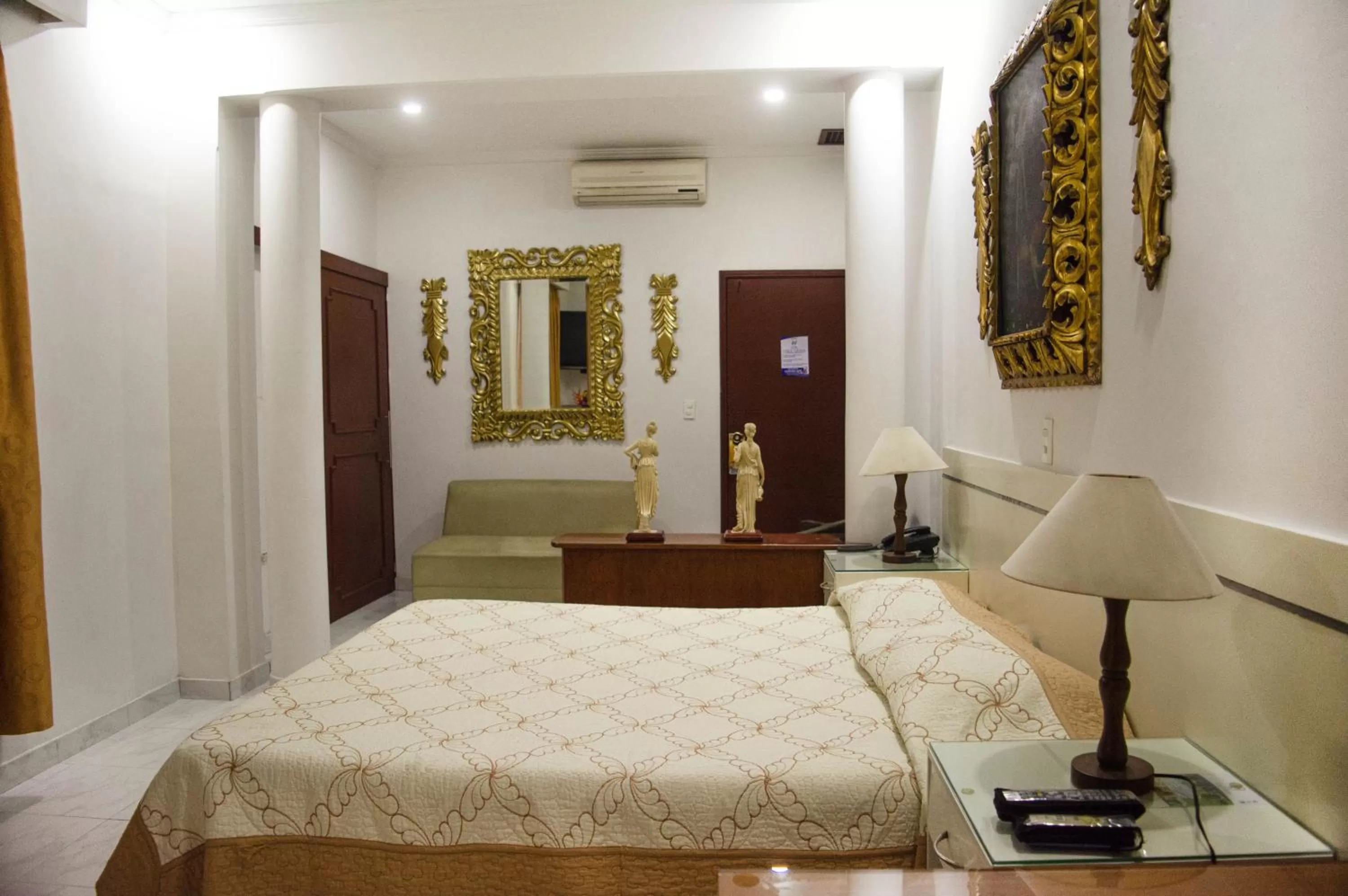 Bed in Hotel Chucarima