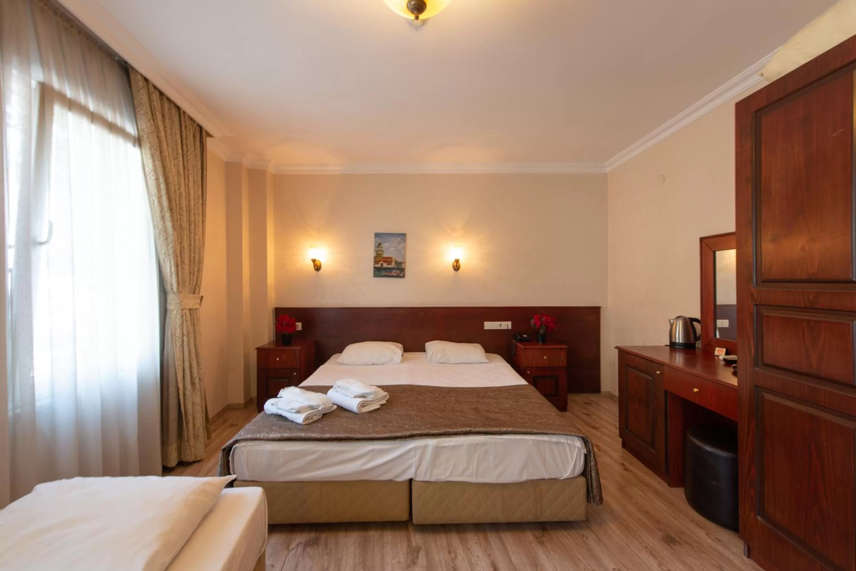 Photo of the whole room, Bed in Sultanahmet Cesme Hotel