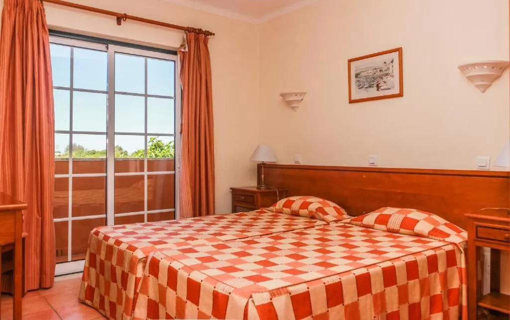 Bedroom, Bed in Colina da Lapa & Villas