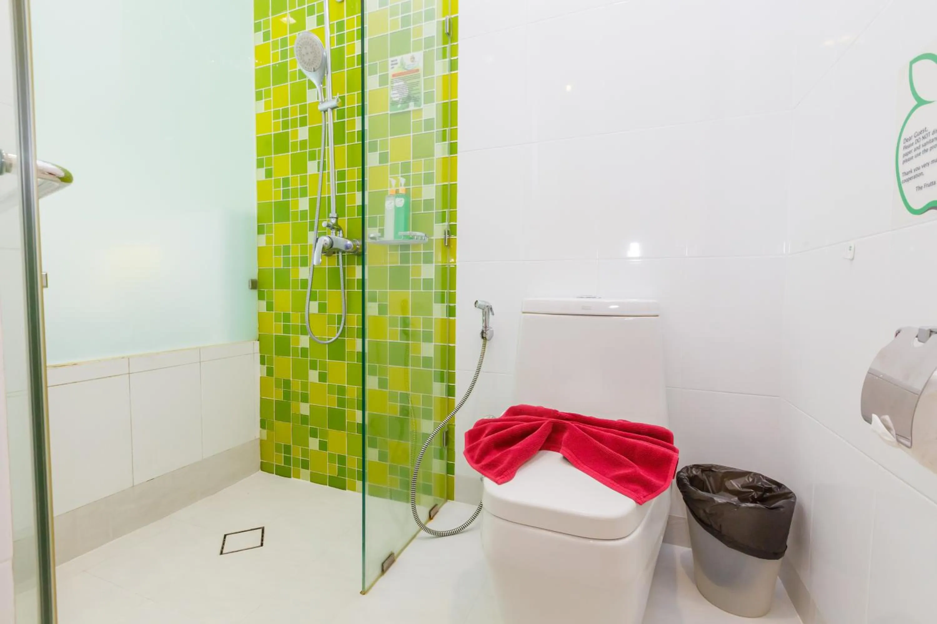 Toilet in The Frutta Boutique