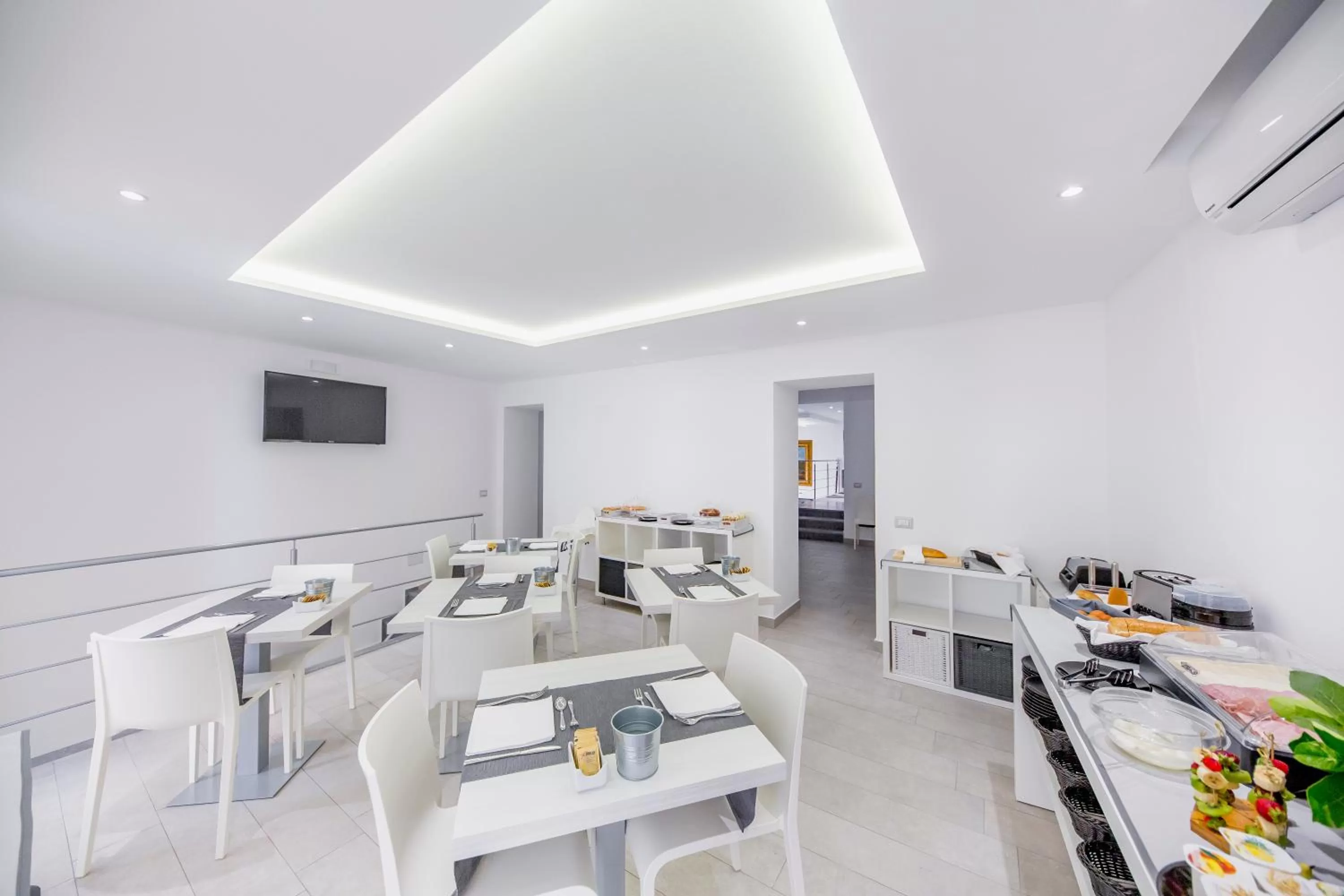 Ossuna Bay Hotel Boutique