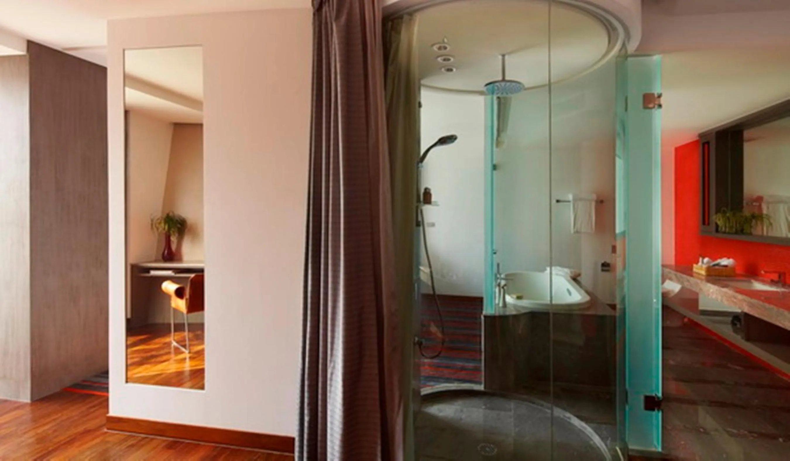 Bathroom in LiT BANGKOK Hotel