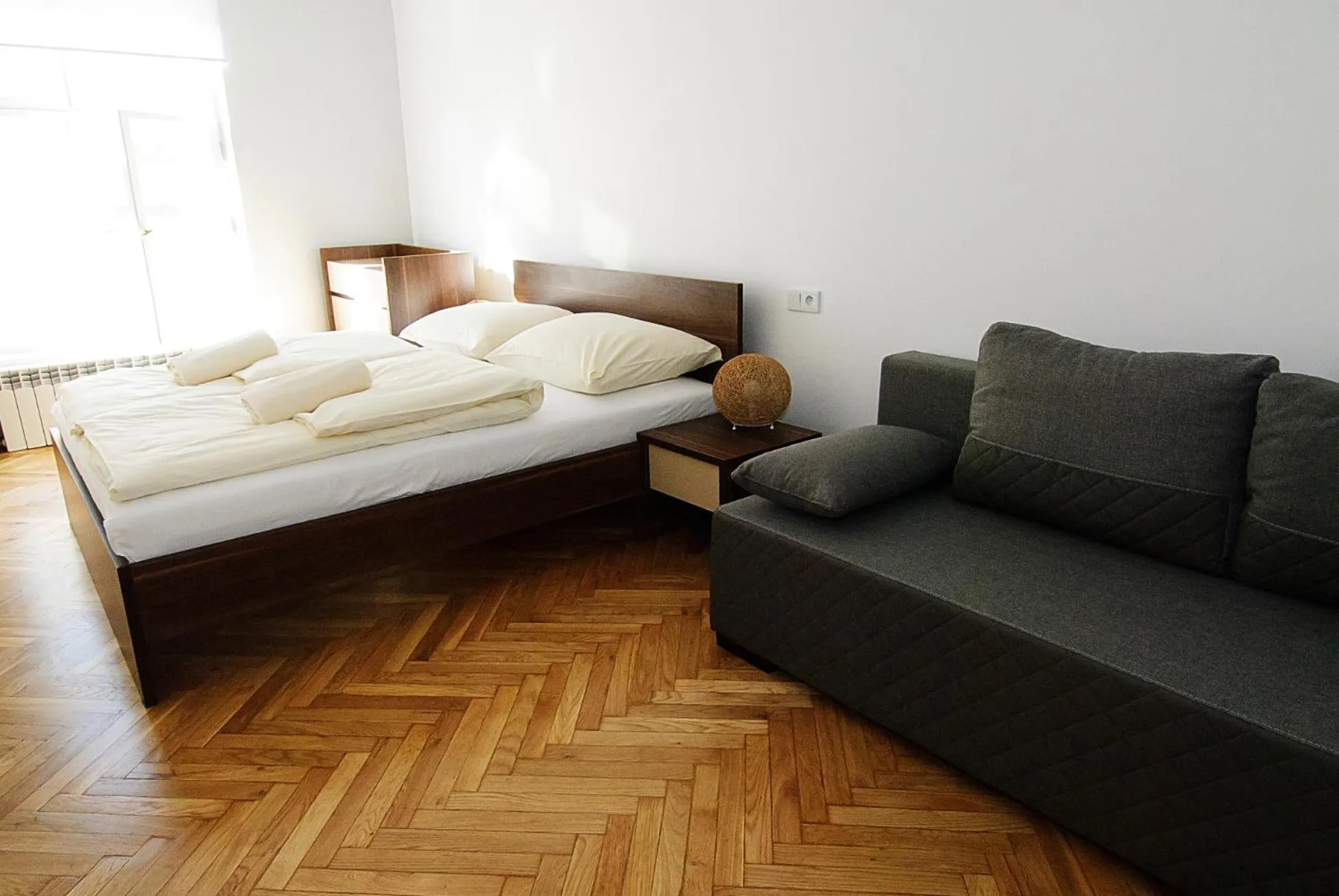 Bedroom, Bed in P&J Apartments Floriańska