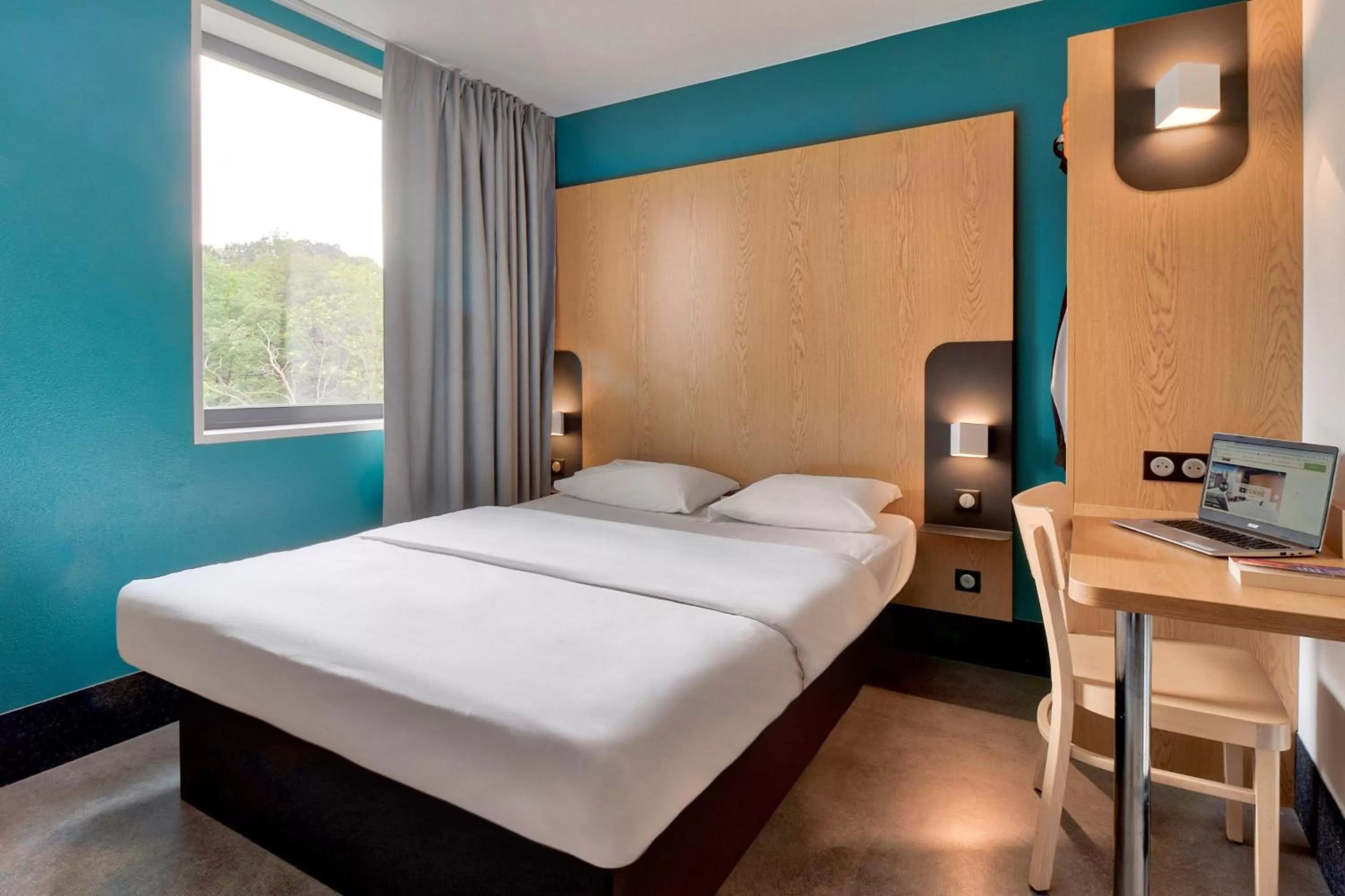 Bedroom, Bed in B&B HOTEL Bayonne Tarnos