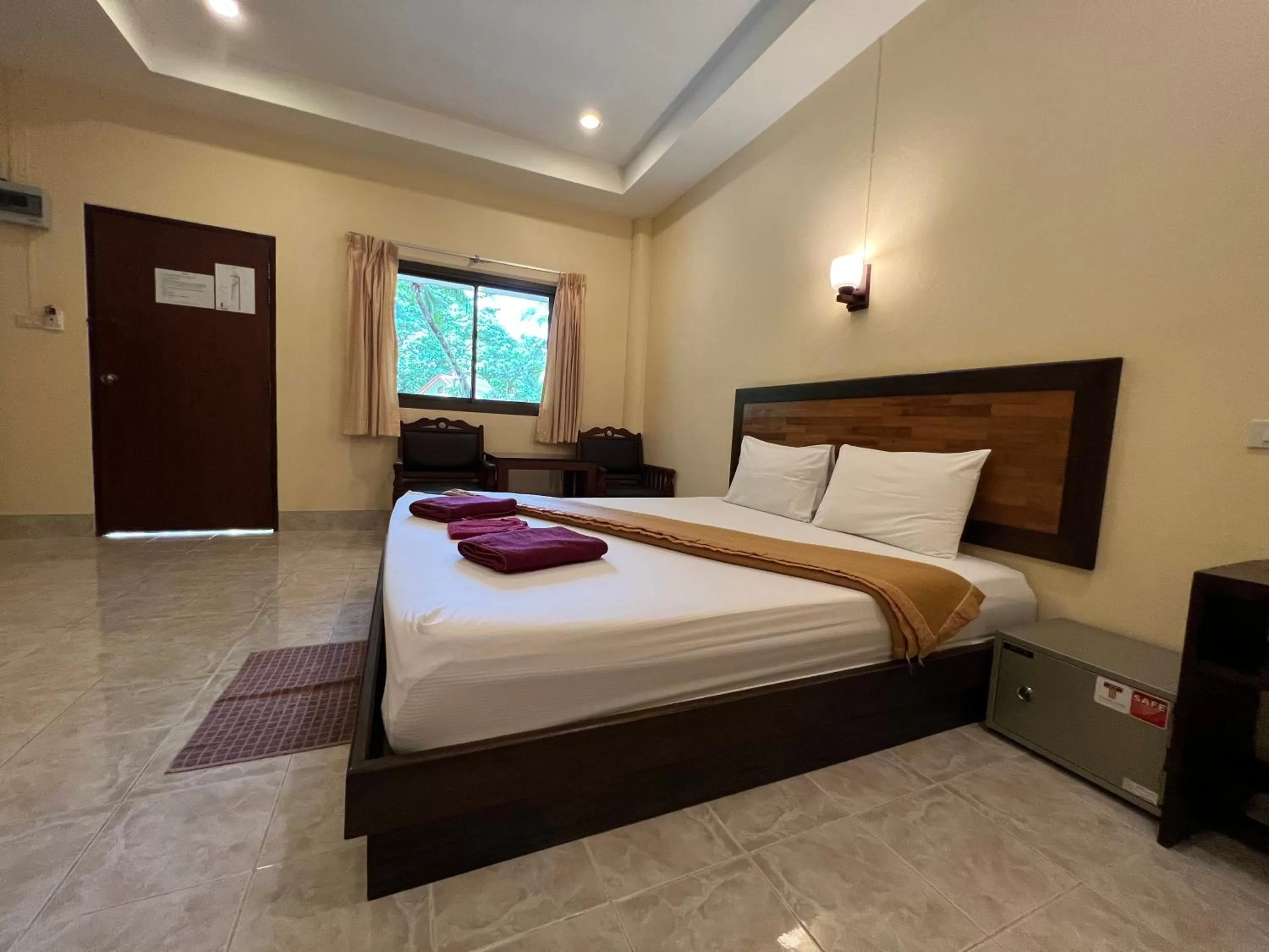 Garden view, Bed in Ao Thong beach Bungalows