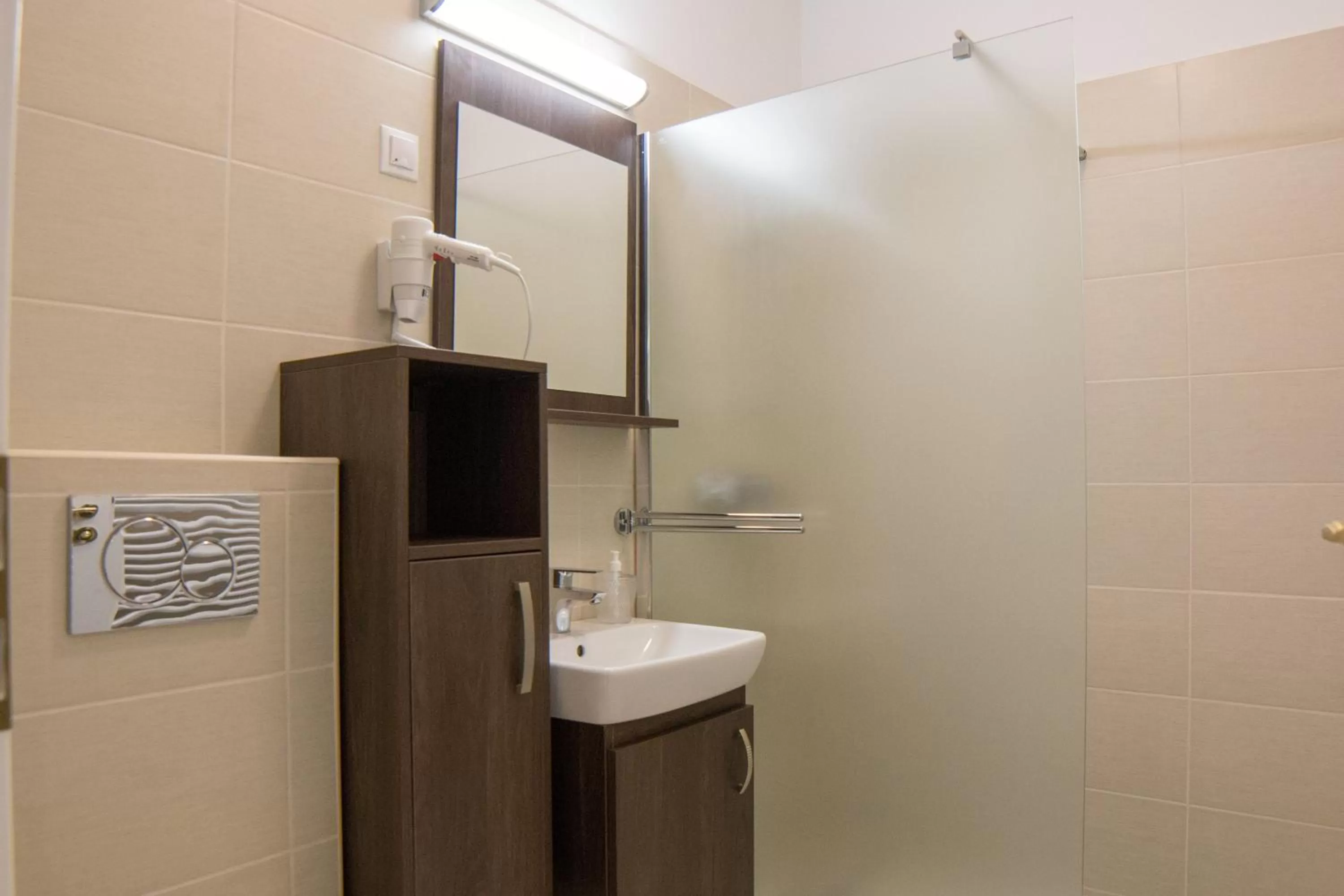 Bathroom in Mecset Apartman