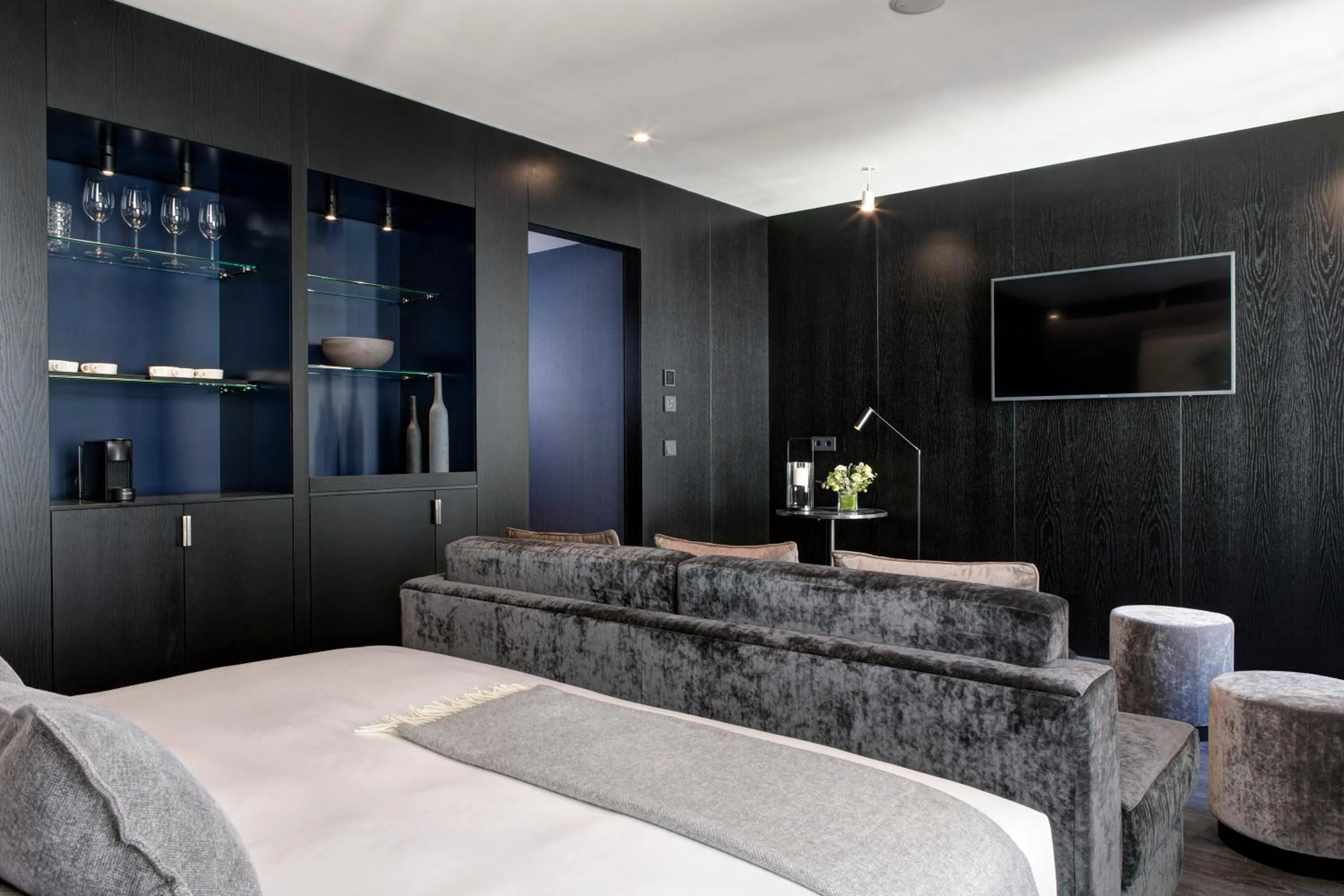 Seating area, Bed in Casa Almagro by The Pavilions Hotels & Resorts