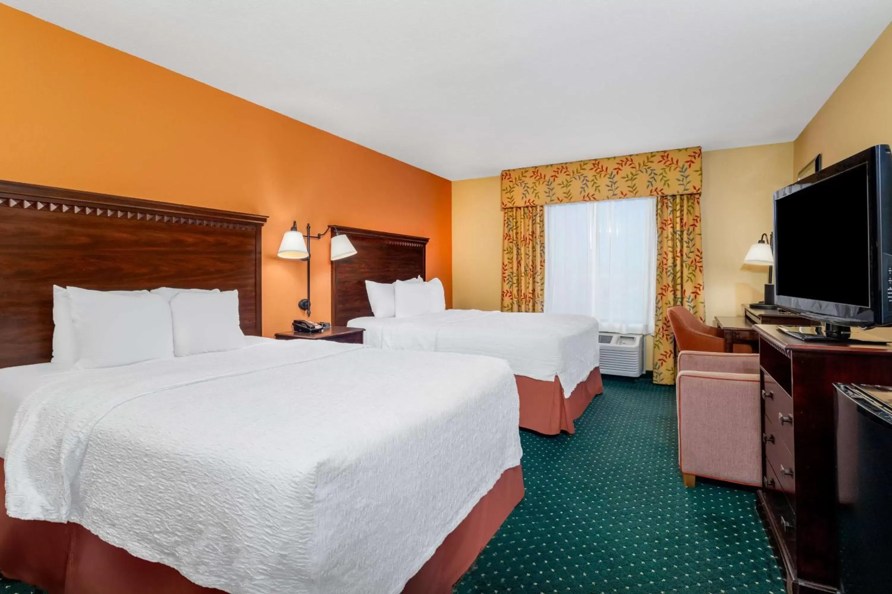 Queen Room with Two Queen Beds - Hearing Access/Non-Smoking in Hampton Inn & Suites Sacramento-Elk Grove Laguna I-5 Queen Room with Two Queen Beds - Hearing Access/Non-Smoking in Hampton Inn & Suites Sacramento-Elk Grove Laguna I-5