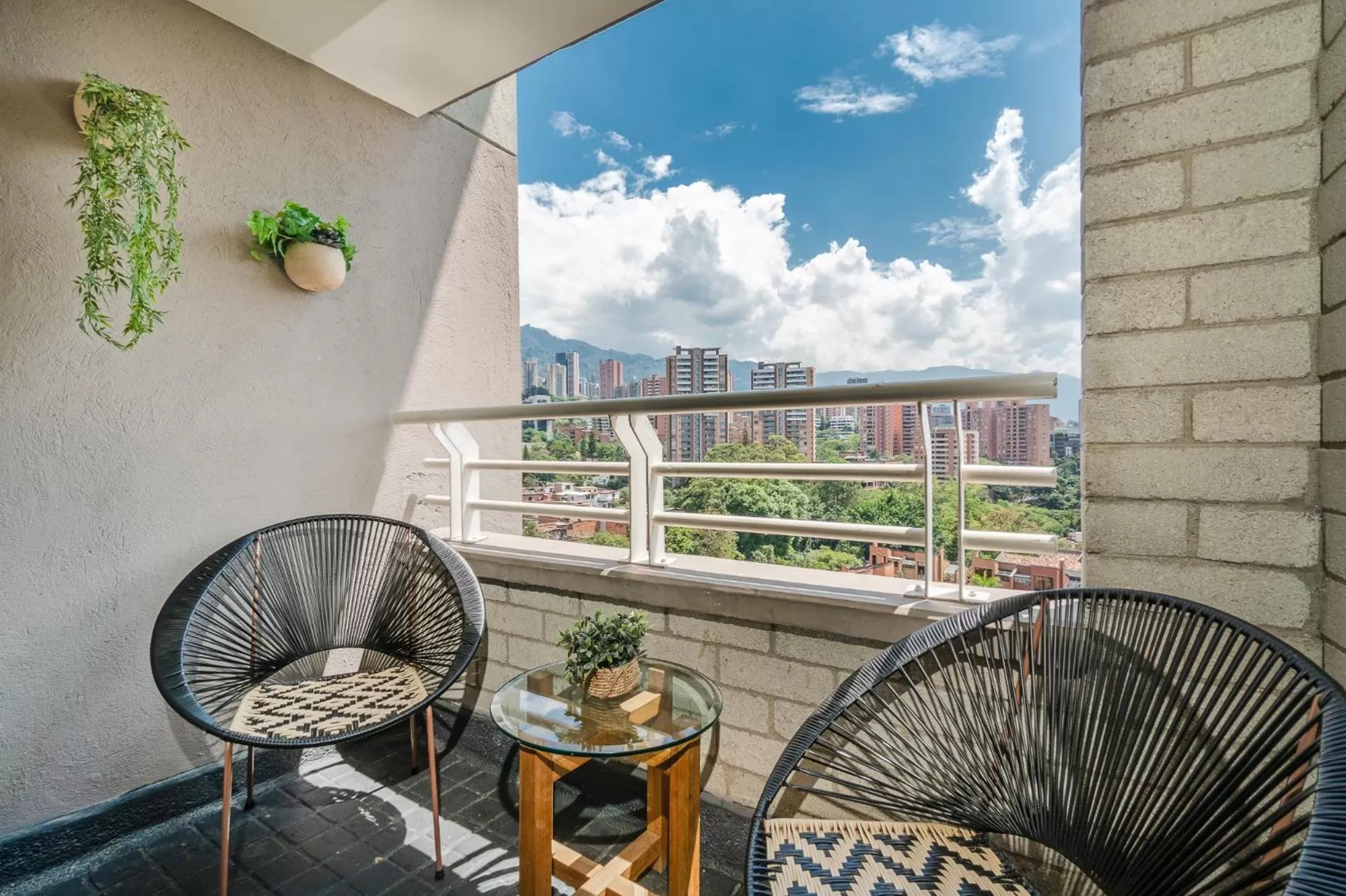 Balcony/Terrace in Apartamentos Poblado Alejandría by HOUSY HOST